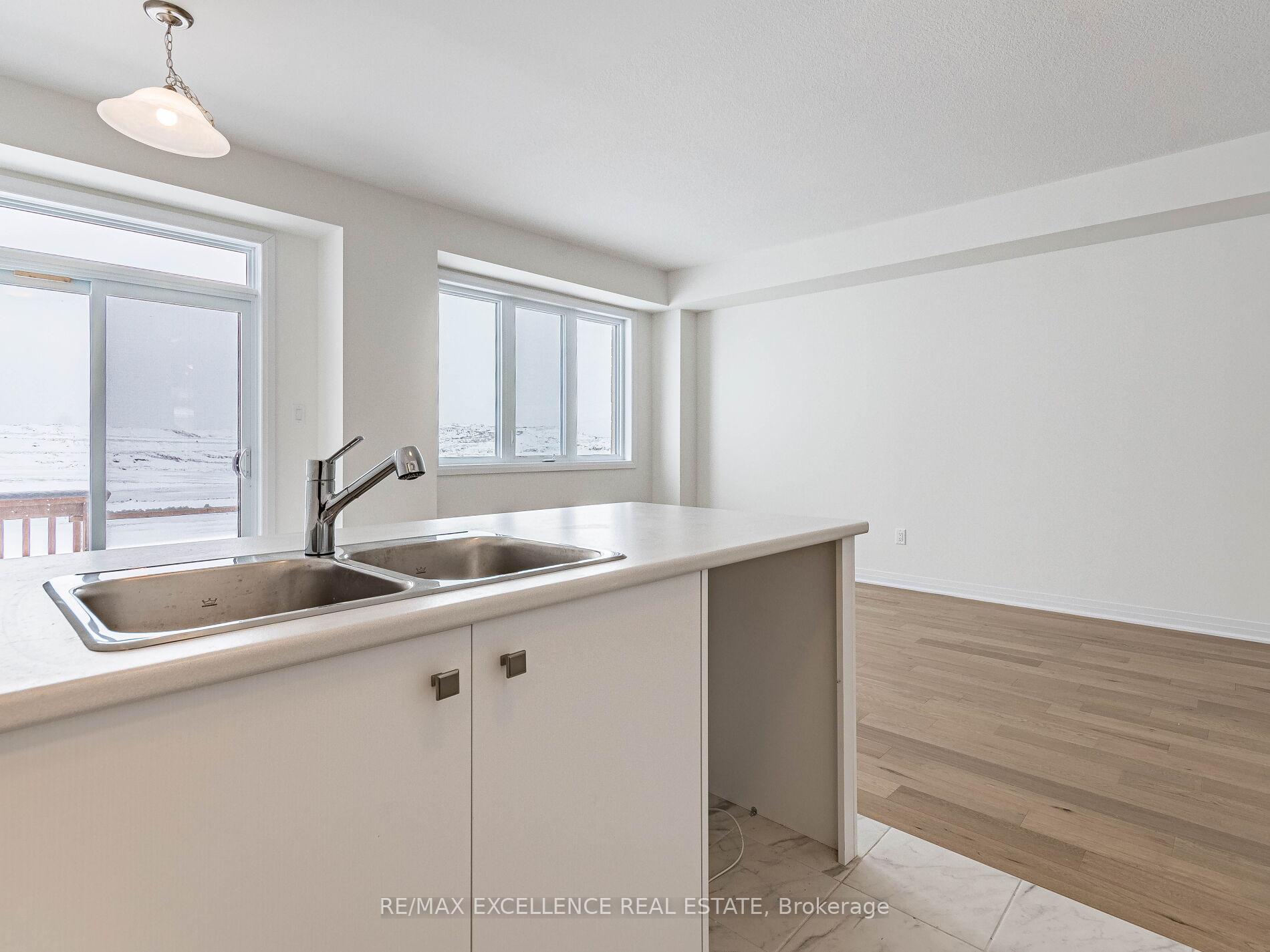 Photo 16 of 122 Masters Street, Welland, Dain City — HOMEH