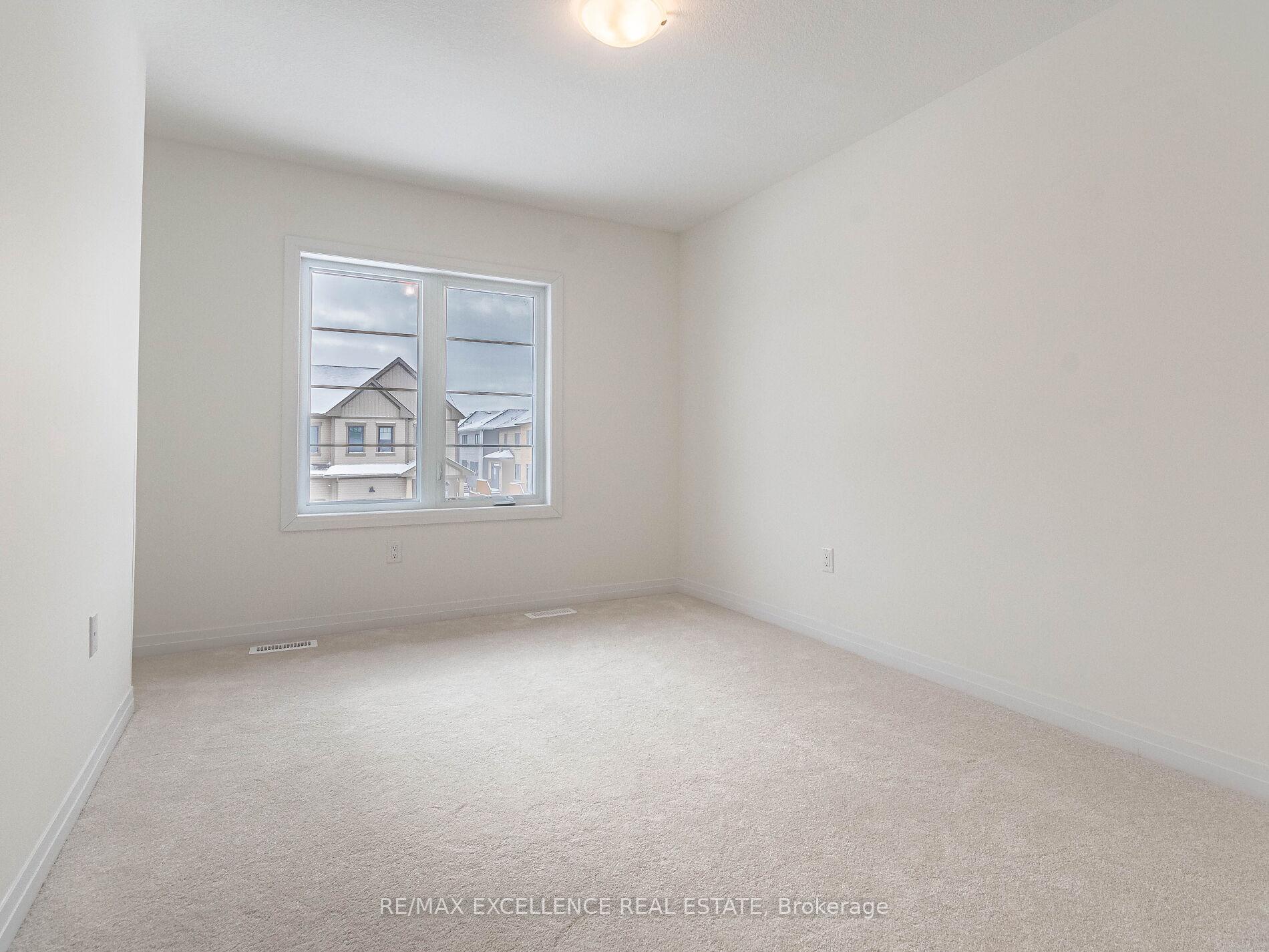 Photo 31 of 122 Masters Street, Welland, Dain City — HOMEH