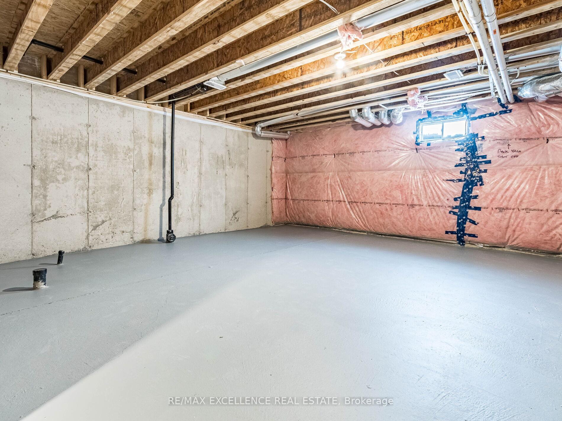 Photo 36 of 122 Masters Street, Welland, Dain City — HOMEH