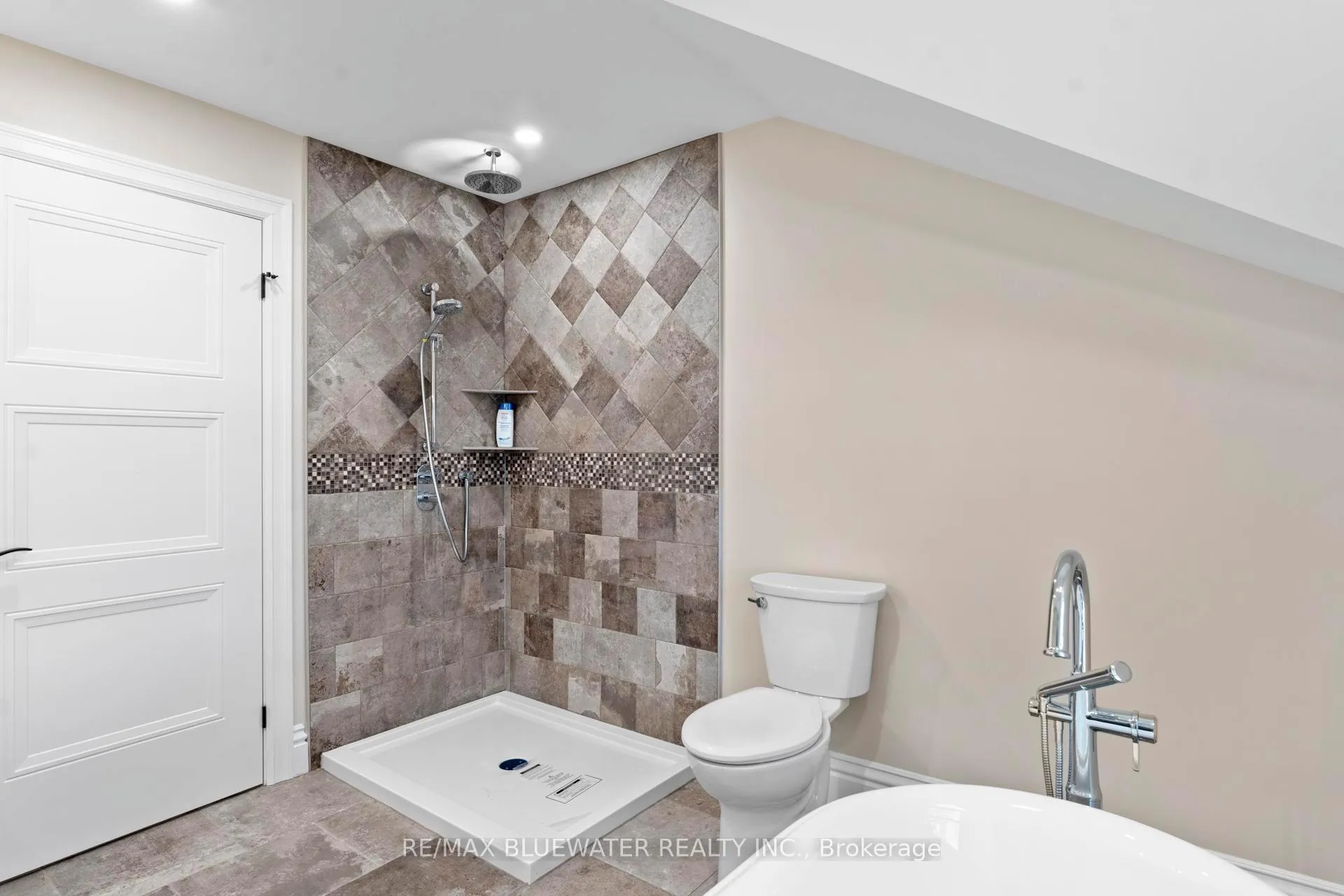 Photo 38 of 75184 Goshen Line, Bluewater, Stanley — HOMEH