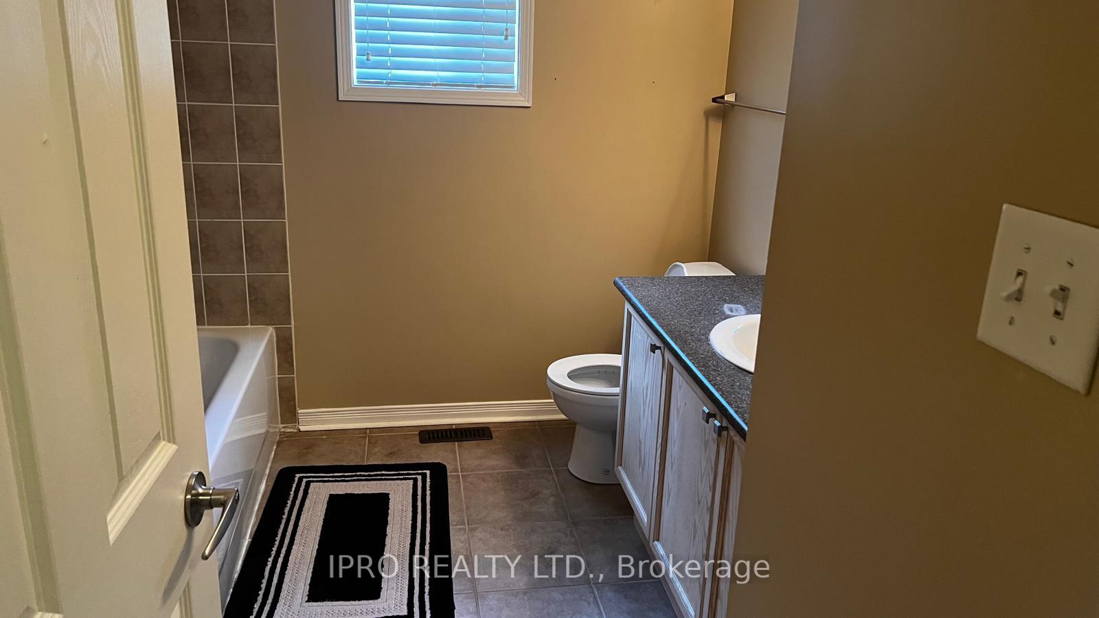 Photo 12 of 26 Atlantis Drive, Whitby, Blue Grass Meadows — HOMEH