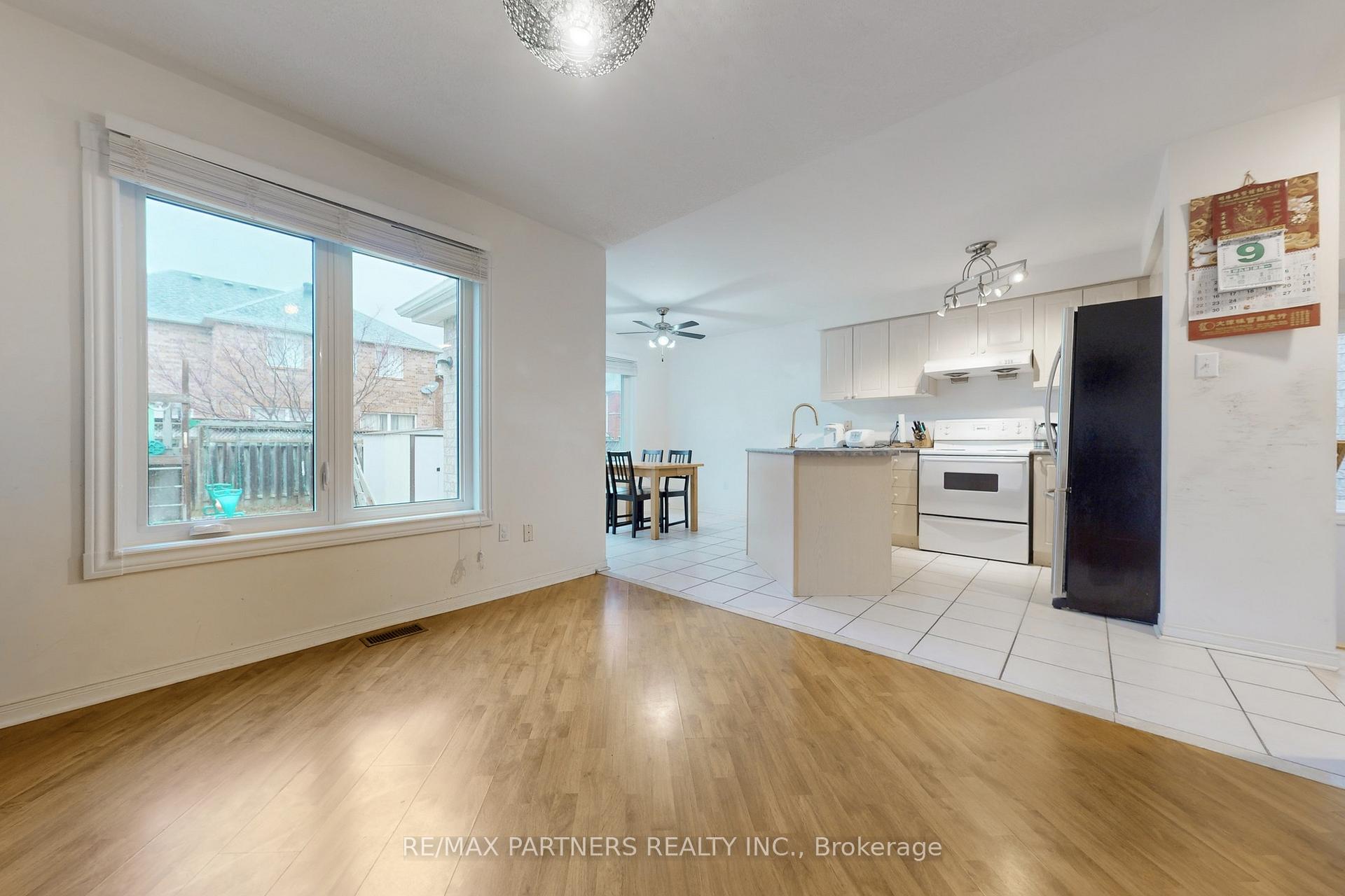 Photo 8 of 324 Castlemore Avenue, Markham, Berczy — HOMEH