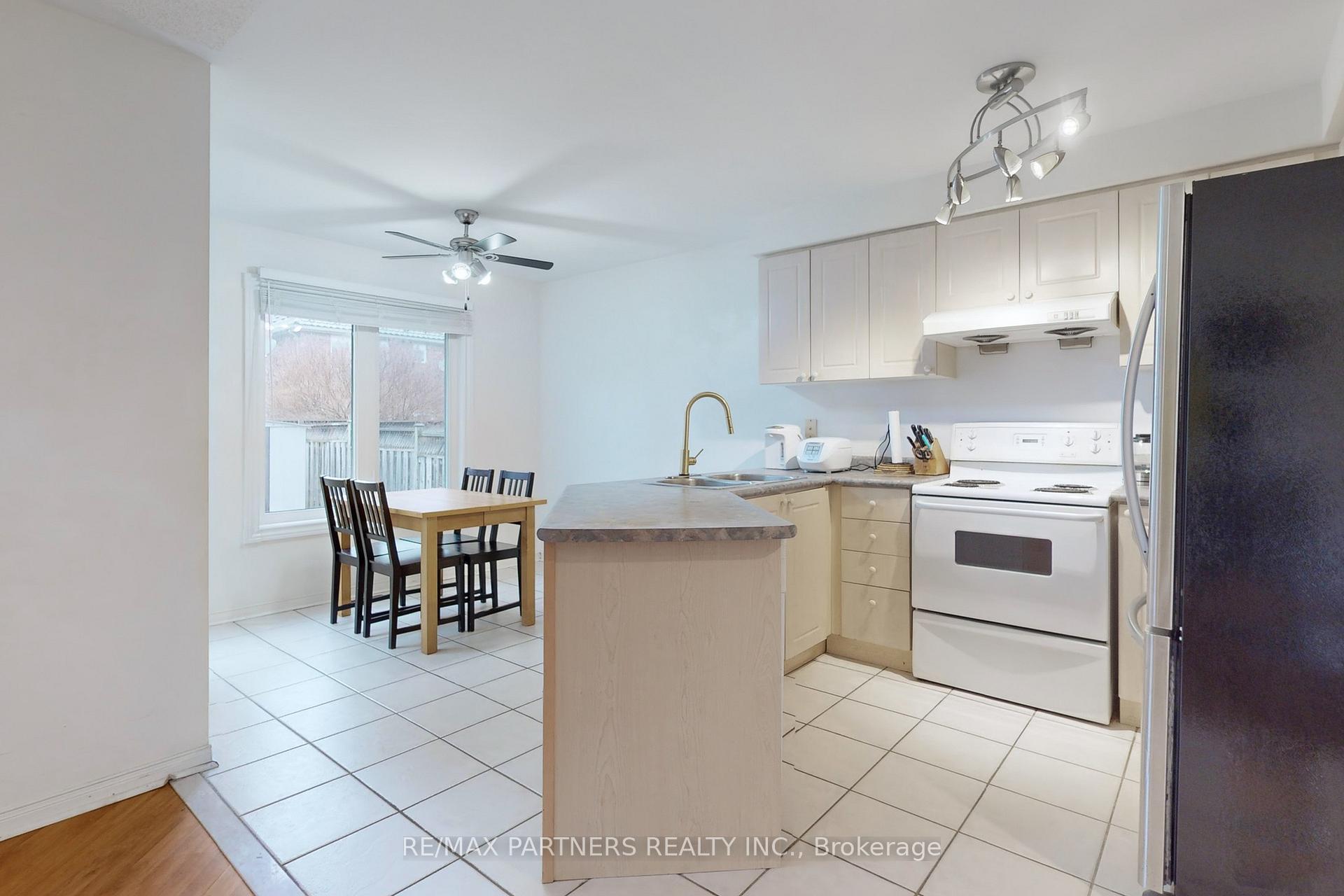 Photo 11 of 324 Castlemore Avenue, Markham, Berczy — HOMEH