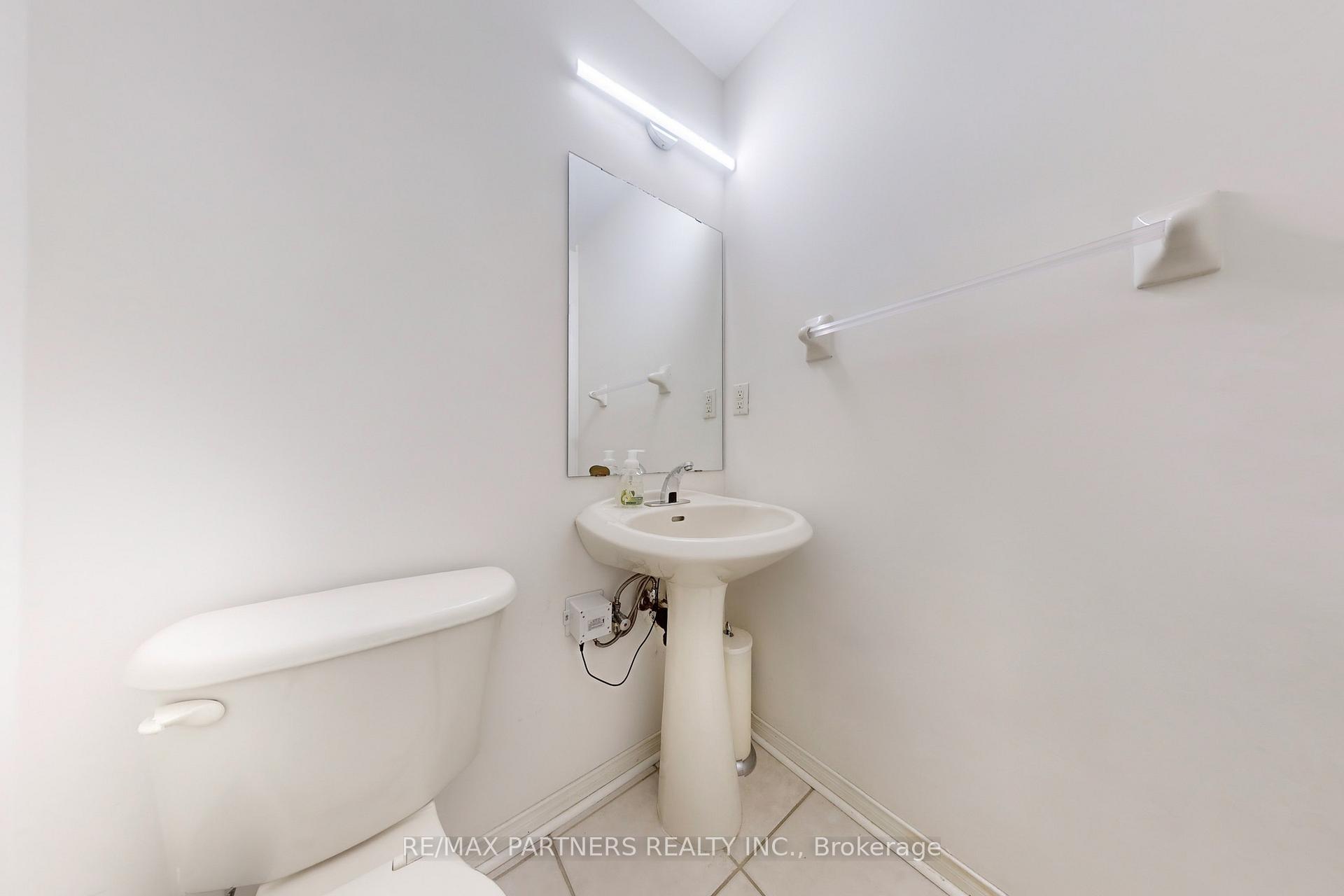 Photo 14 of 324 Castlemore Avenue, Markham, Berczy — HOMEH