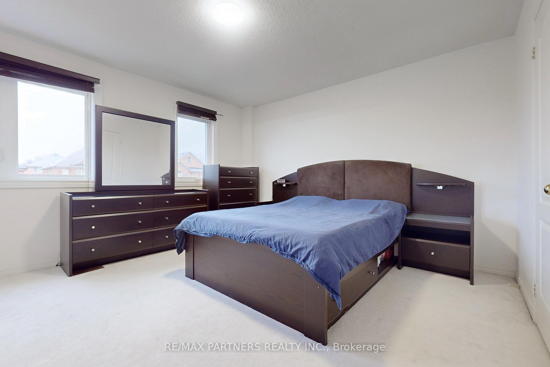 Photo 18 of 324 Castlemore Avenue, Markham, Berczy — HOMEH