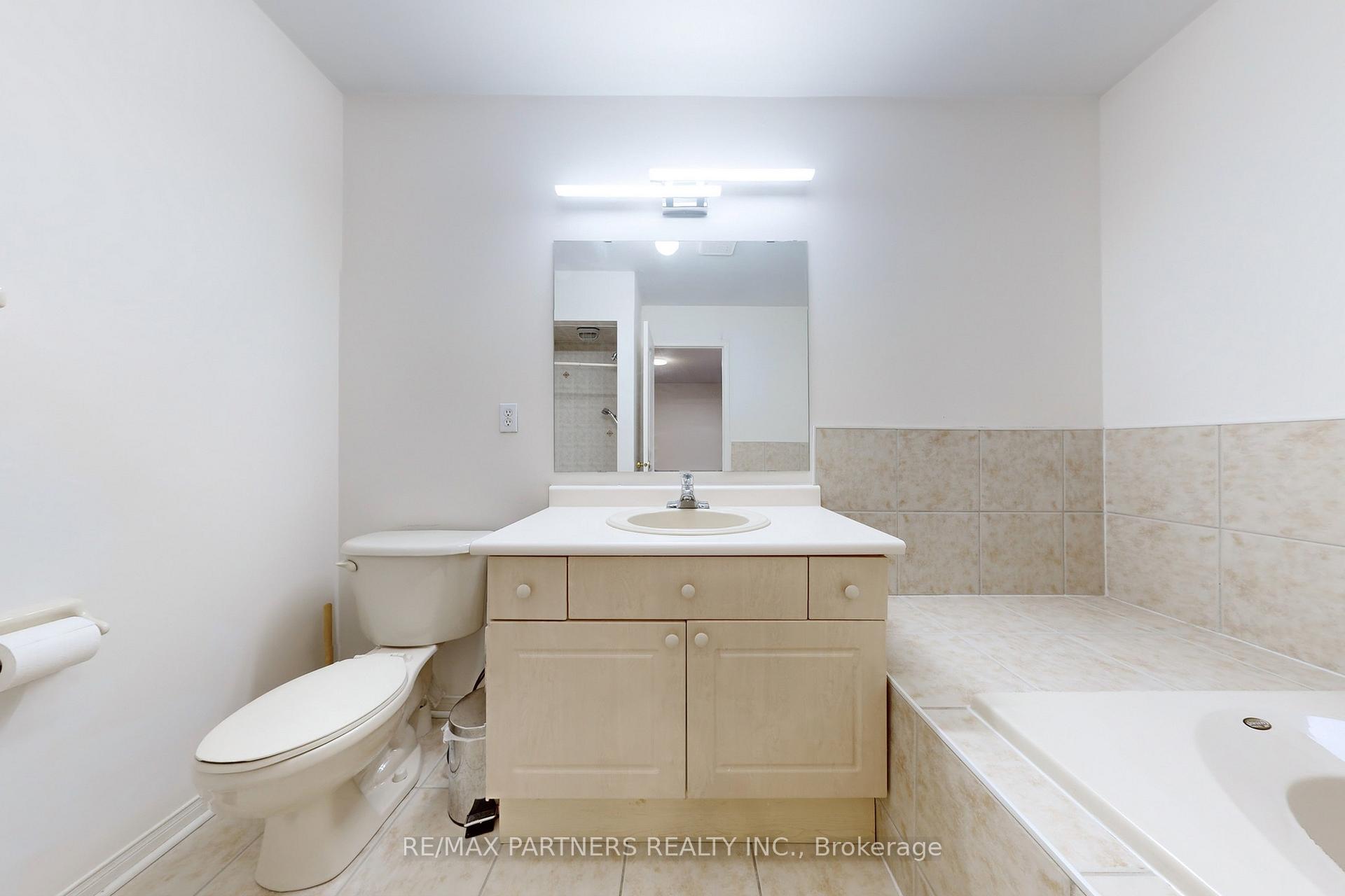 Photo 21 of 324 Castlemore Avenue, Markham, Berczy — HOMEH