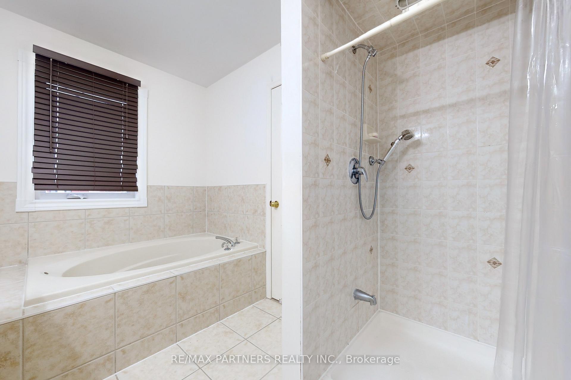 Photo 23 of 324 Castlemore Avenue, Markham, Berczy — HOMEH