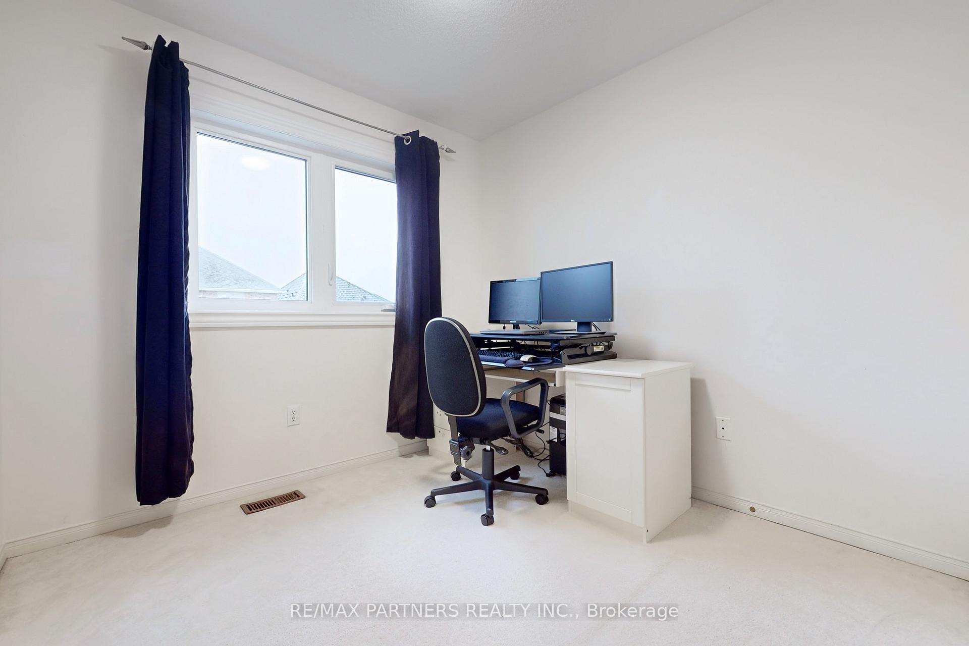 Photo 26 of 324 Castlemore Avenue, Markham, Berczy — HOMEH
