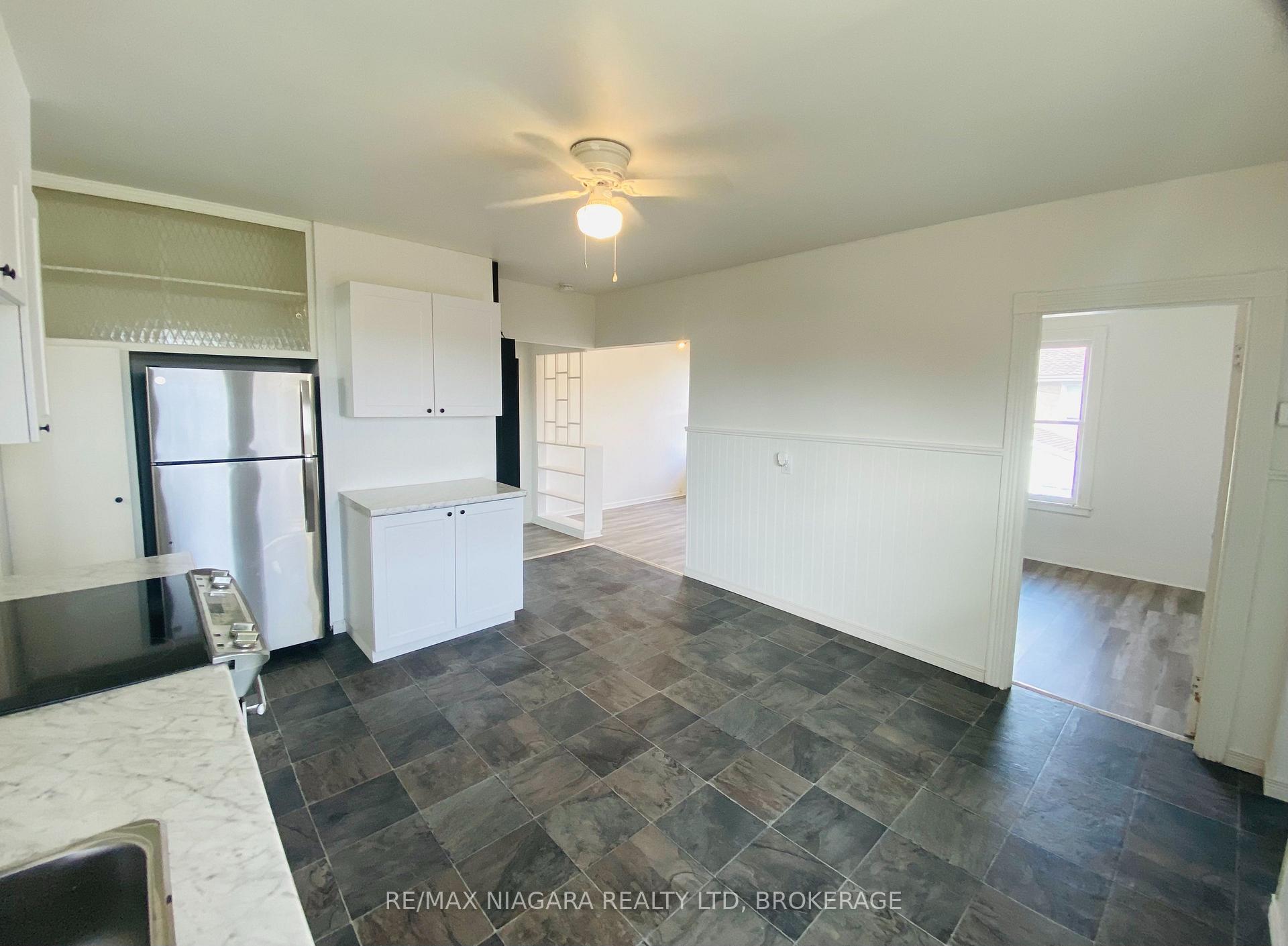 Photo 4 of 442 King Street, Welland, Lincoln/Crowland — HOMEH