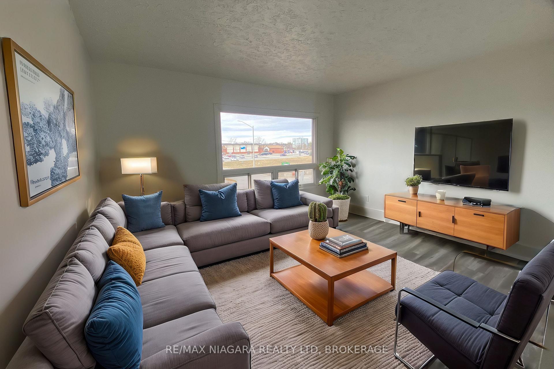 Photo 12 of 442 King Street, Welland, Lincoln/Crowland — HOMEH
