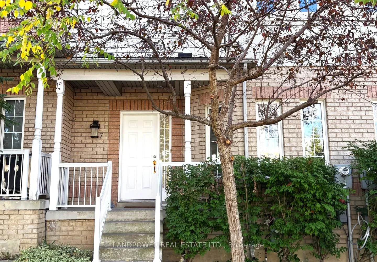 Front of 447 Hollandview Trail