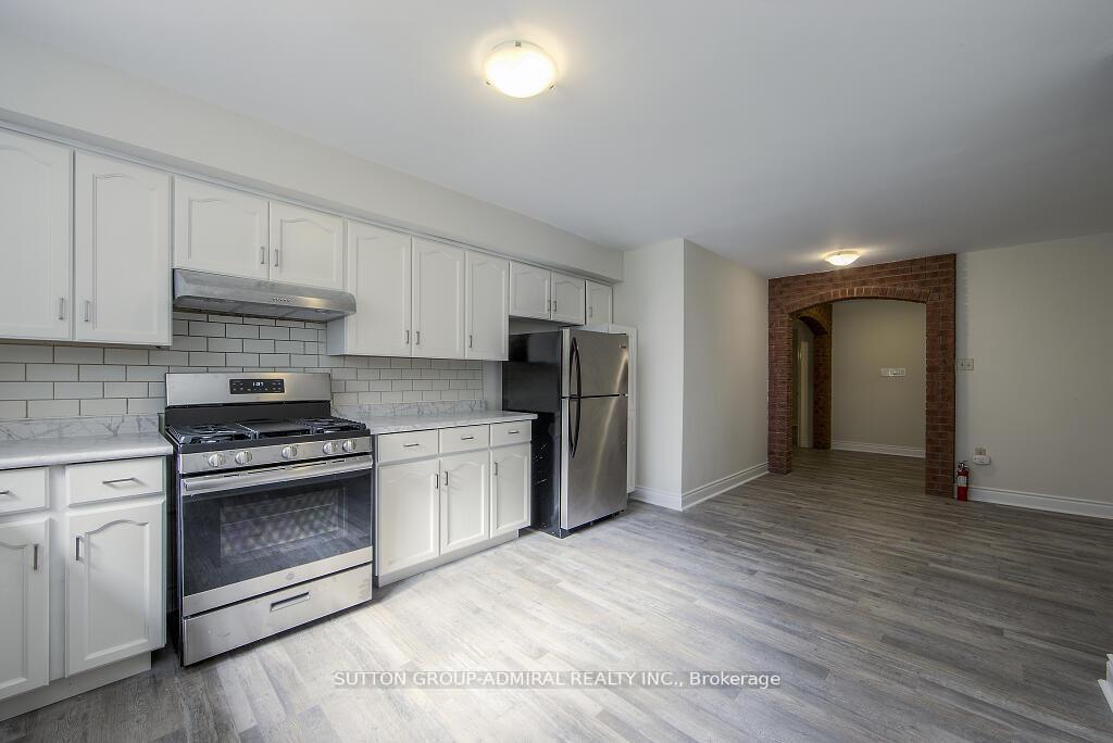 Photo 12 of Unit 2, 7887 Dufferin Street, Vaughan, Beverley Glen — HOMEH