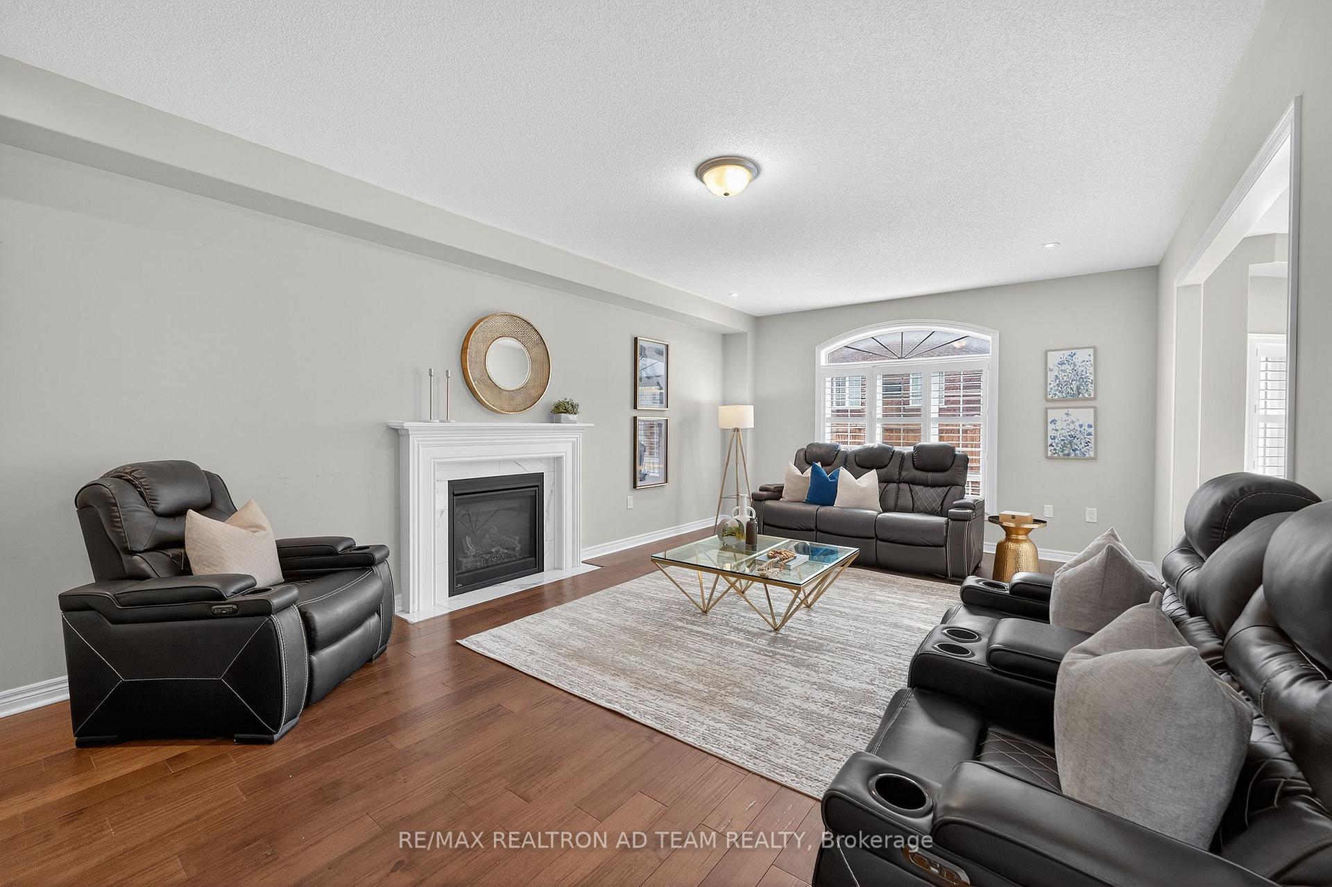 Photo 11 of 676 Audley Road S, Ajax, South East — HOMEH