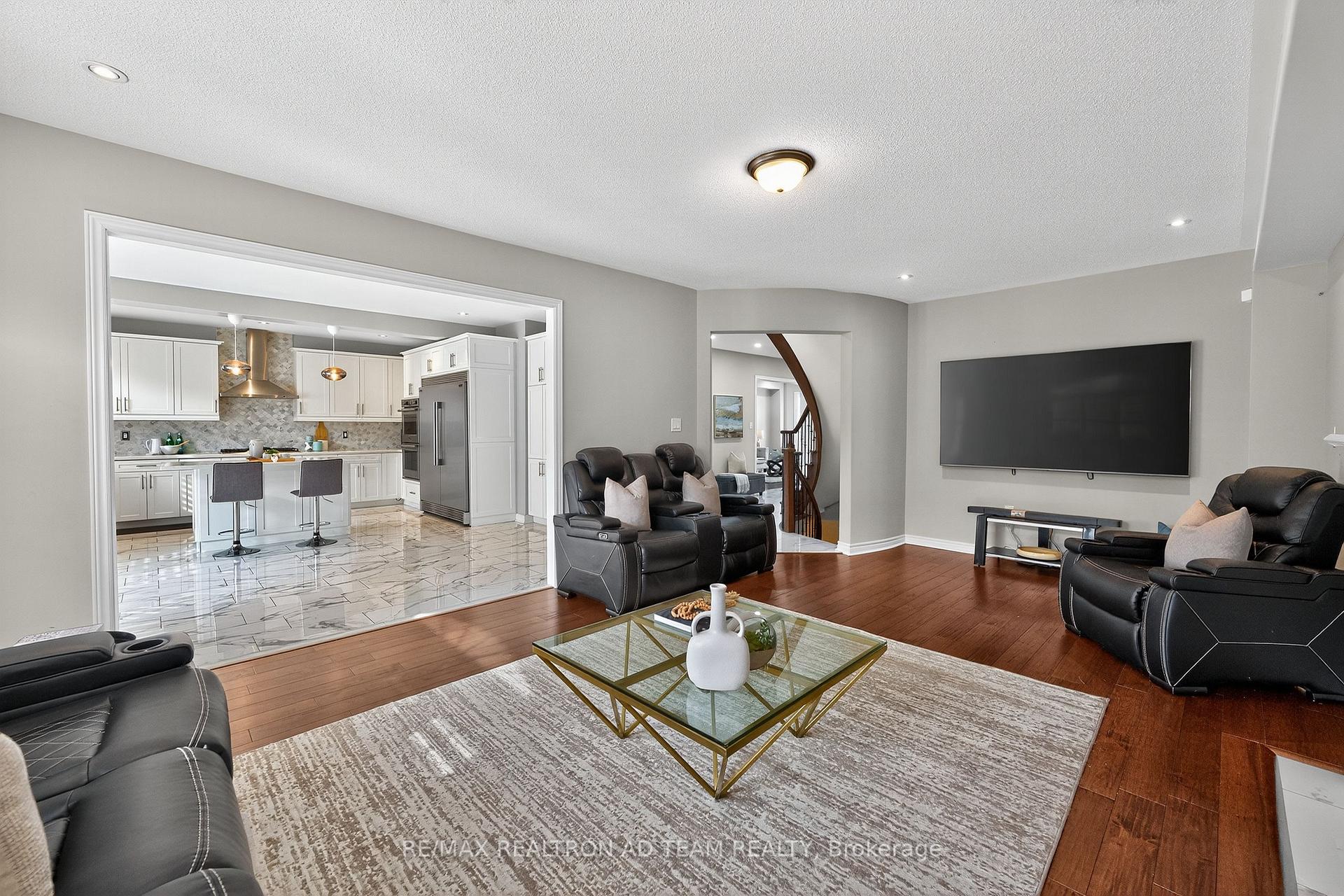 Photo 15 of 676 Audley Road S, Ajax, South East — HOMEH