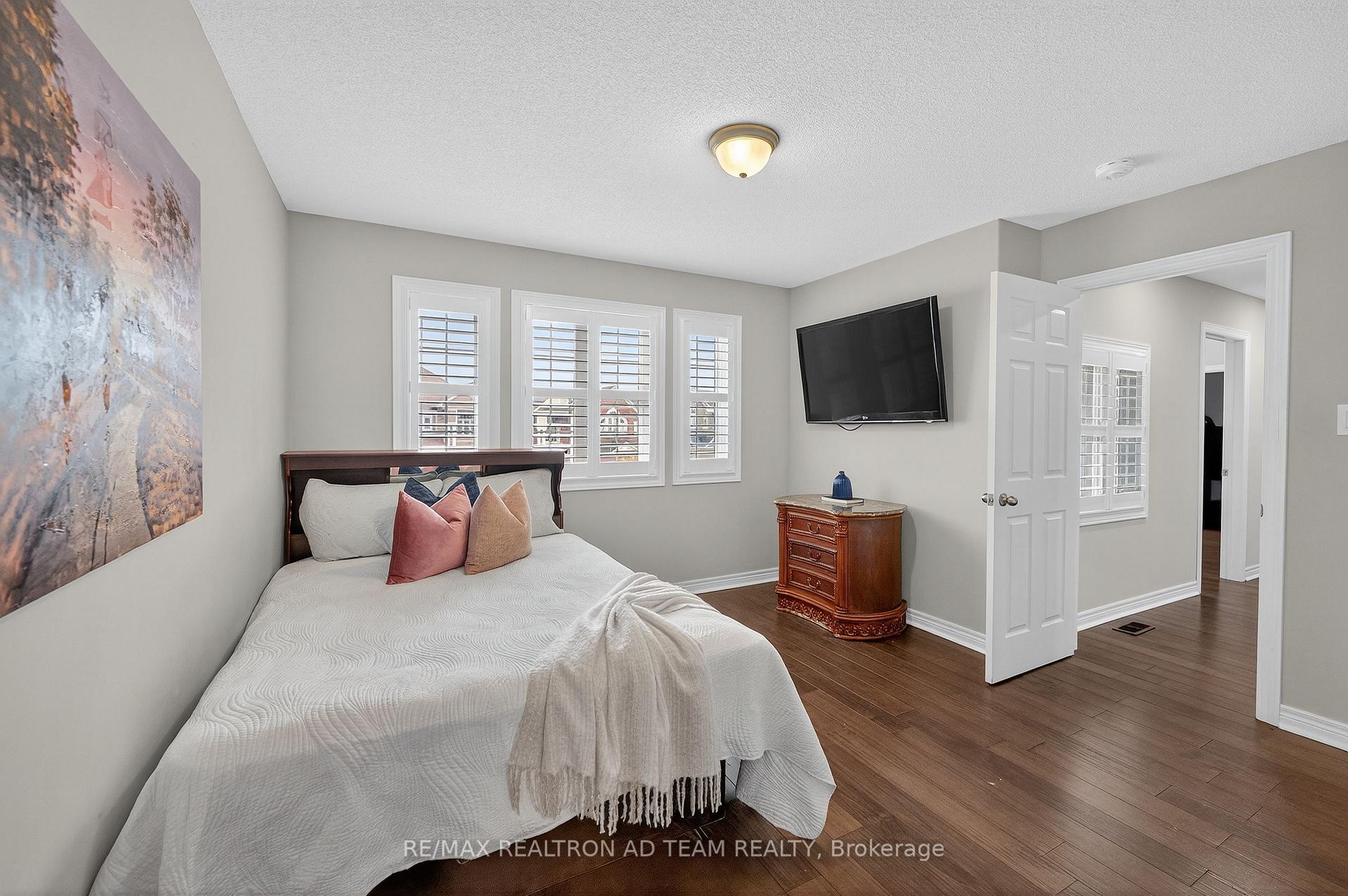 Photo 39 of 676 Audley Road S, Ajax, South East — HOMEH