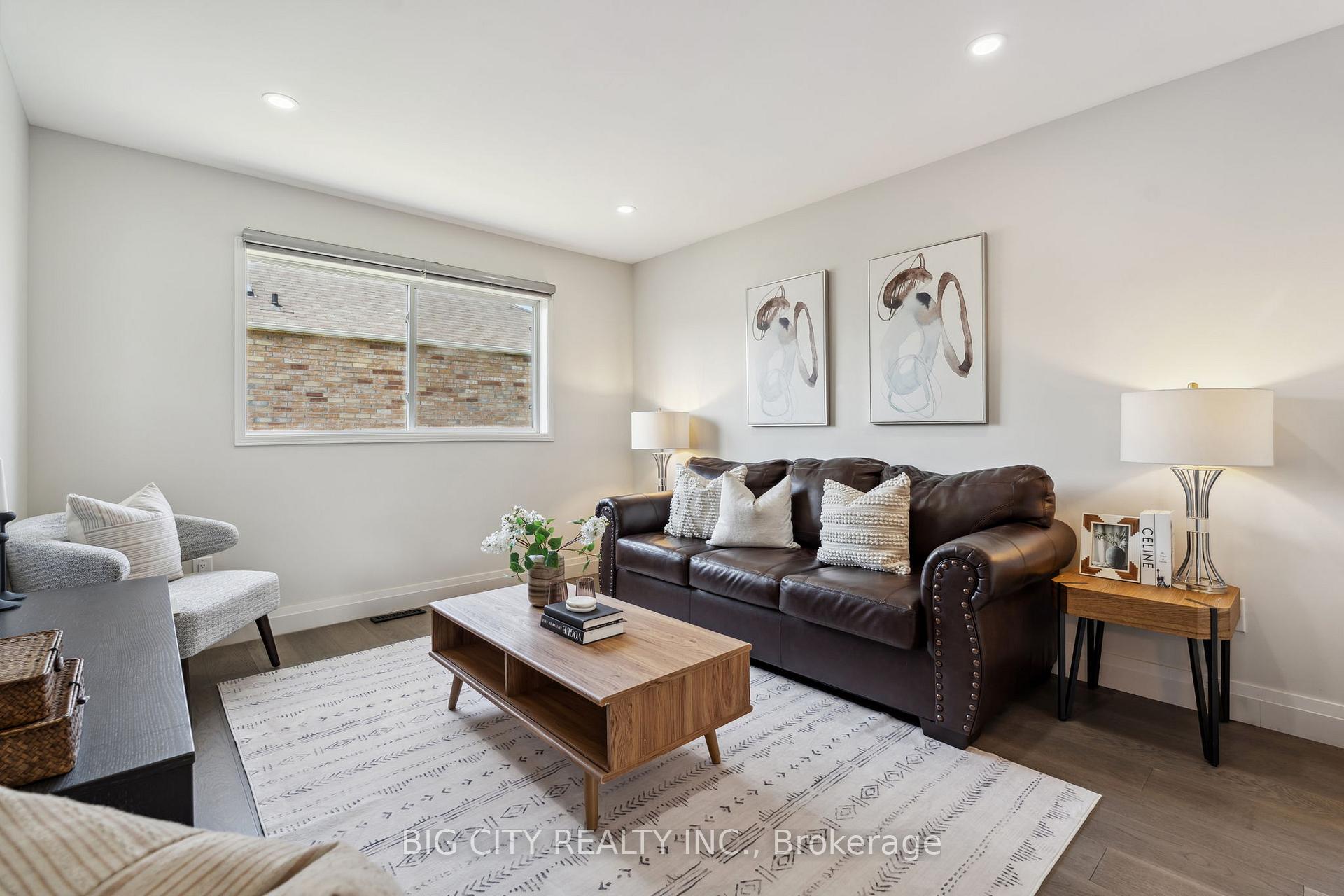 Photo 22 of 70 Greenhalf Drive, Ajax, South East — HOMEH