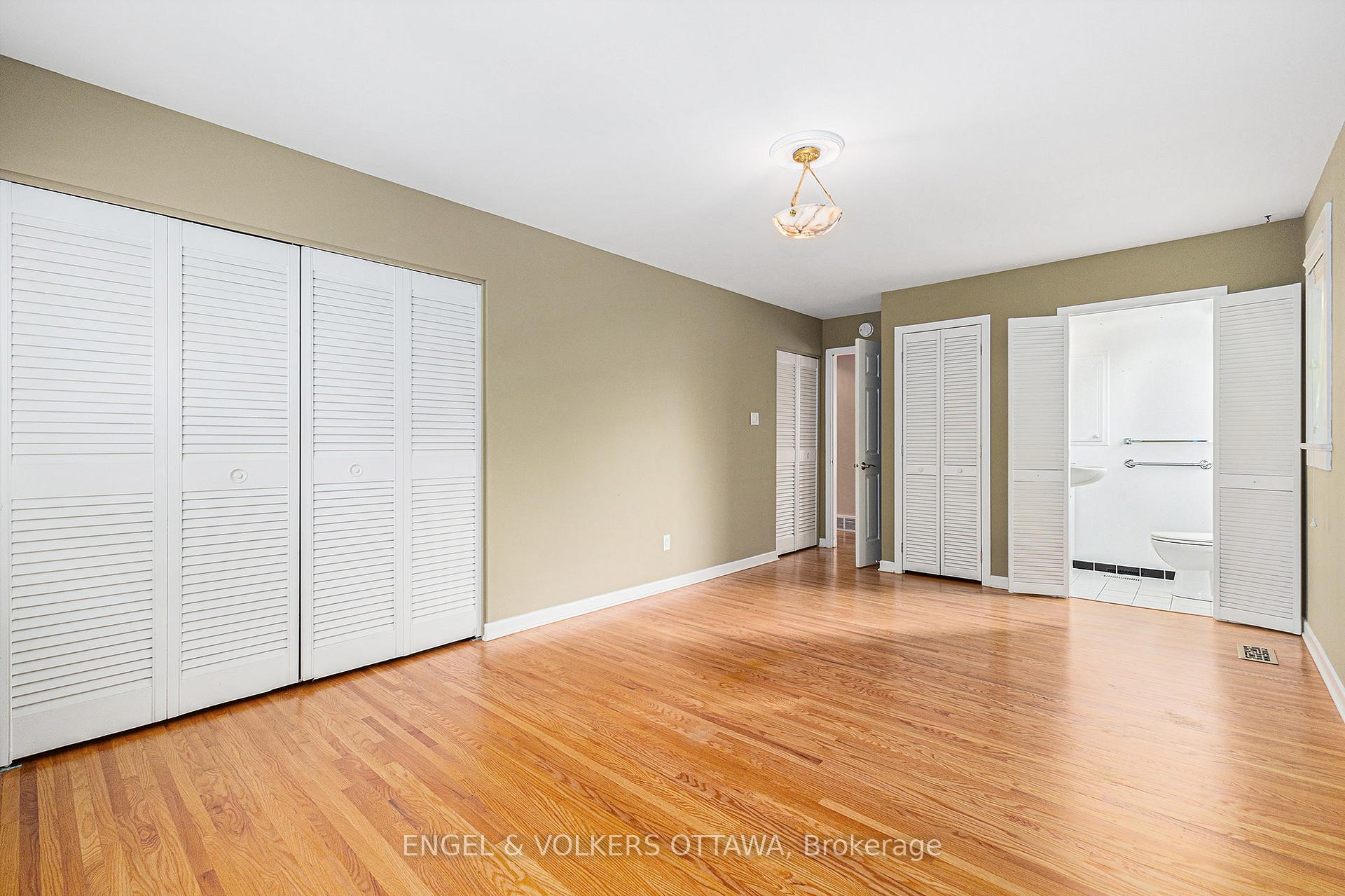 Photo 15 of 1930 Fairmeadow Crescent, Ottawa, Guildwood Estates - Urbandale Acres — HOMEH