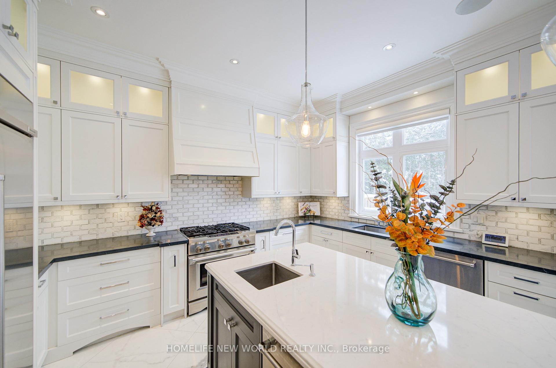 Photo 13 of 25 Payson Avenue, Vaughan, Crestwood-Springfarm-Yorkhill — HOMEH