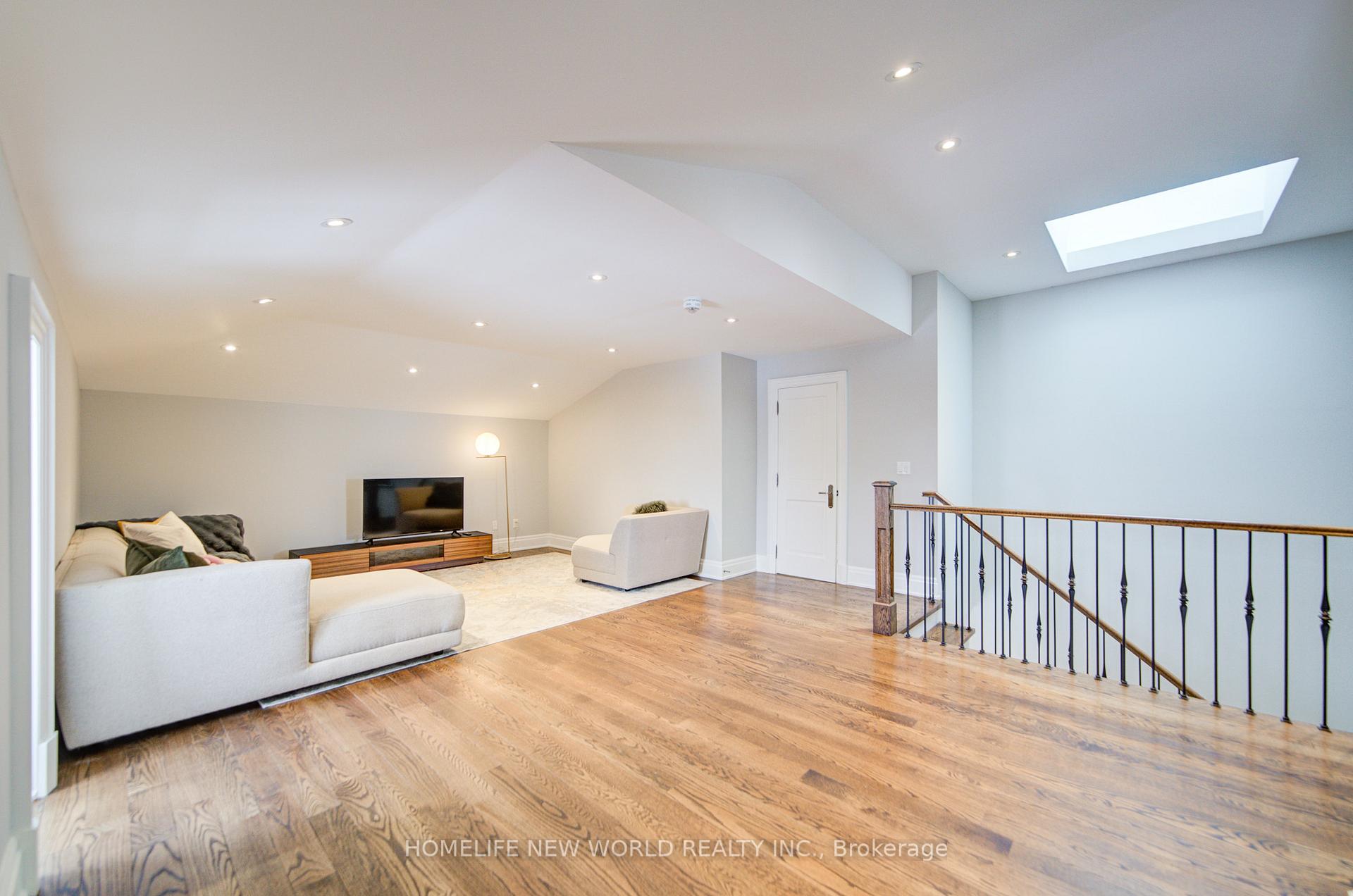 Photo 37 of 25 Payson Avenue, Vaughan, Crestwood-Springfarm-Yorkhill — HOMEH