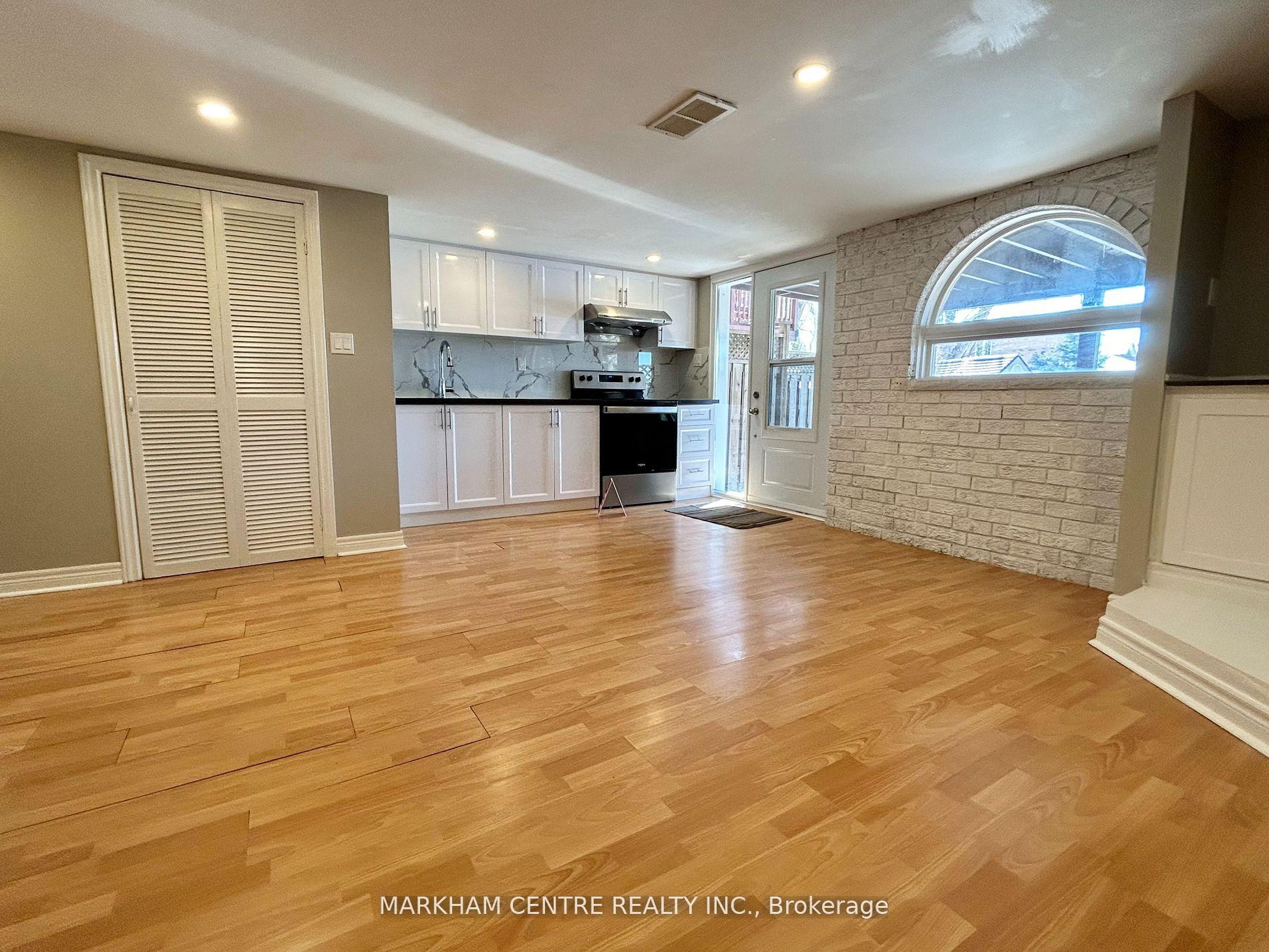 Photo 3 of Unit Lower, 52 Ashcroft Court, Vaughan, East Woodbridge — HOMEH
