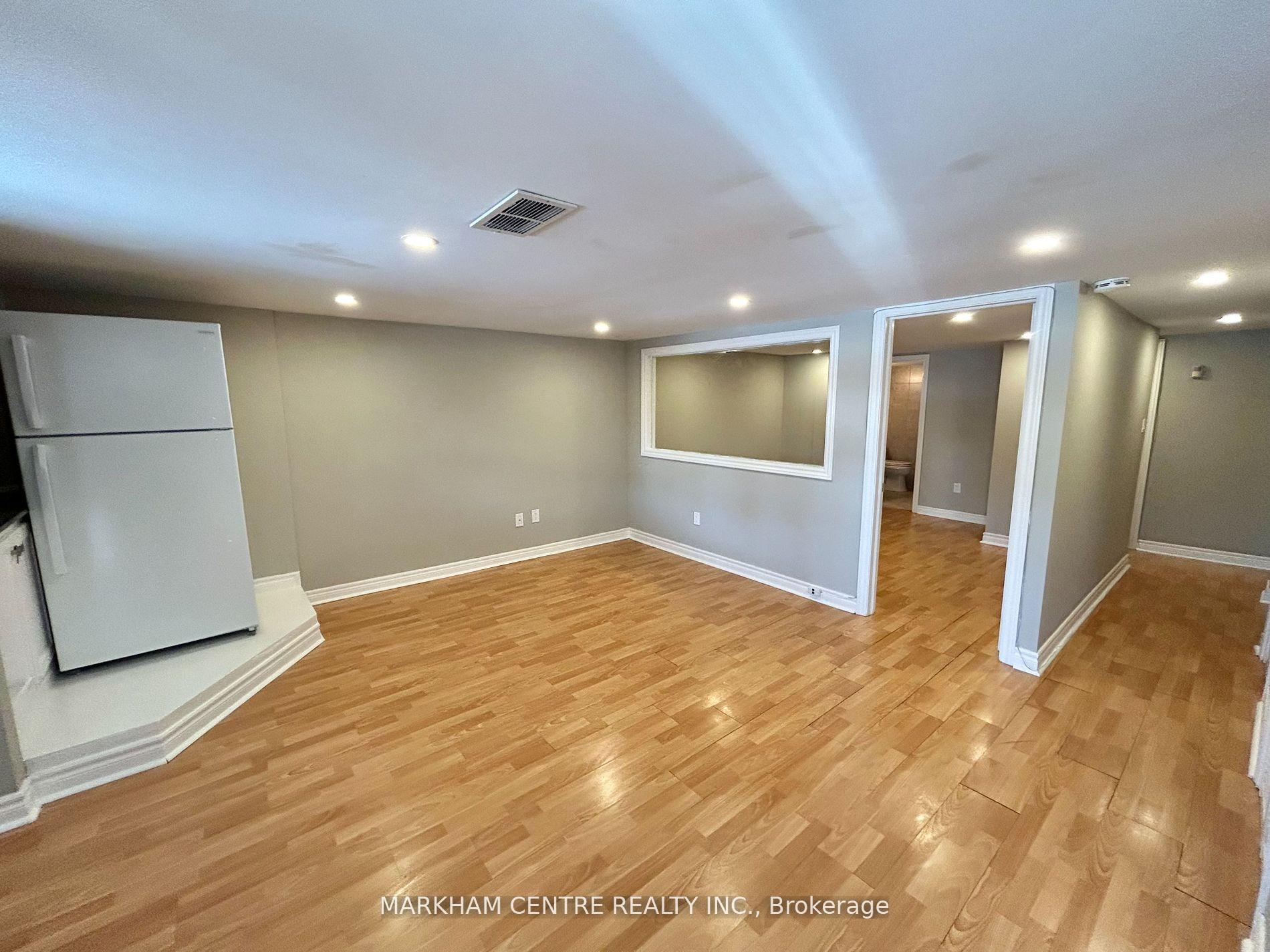 Photo 5 of Unit Lower, 52 Ashcroft Court, Vaughan, East Woodbridge — HOMEH