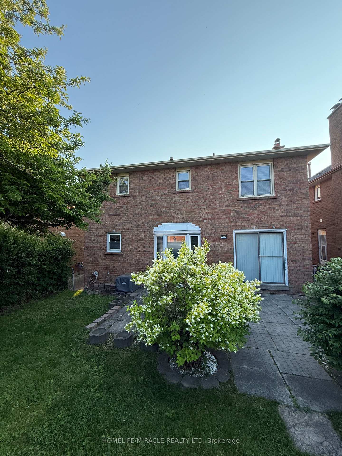 Photo 7 of 15 Brice Street, Vaughan, Maple — HOMEH