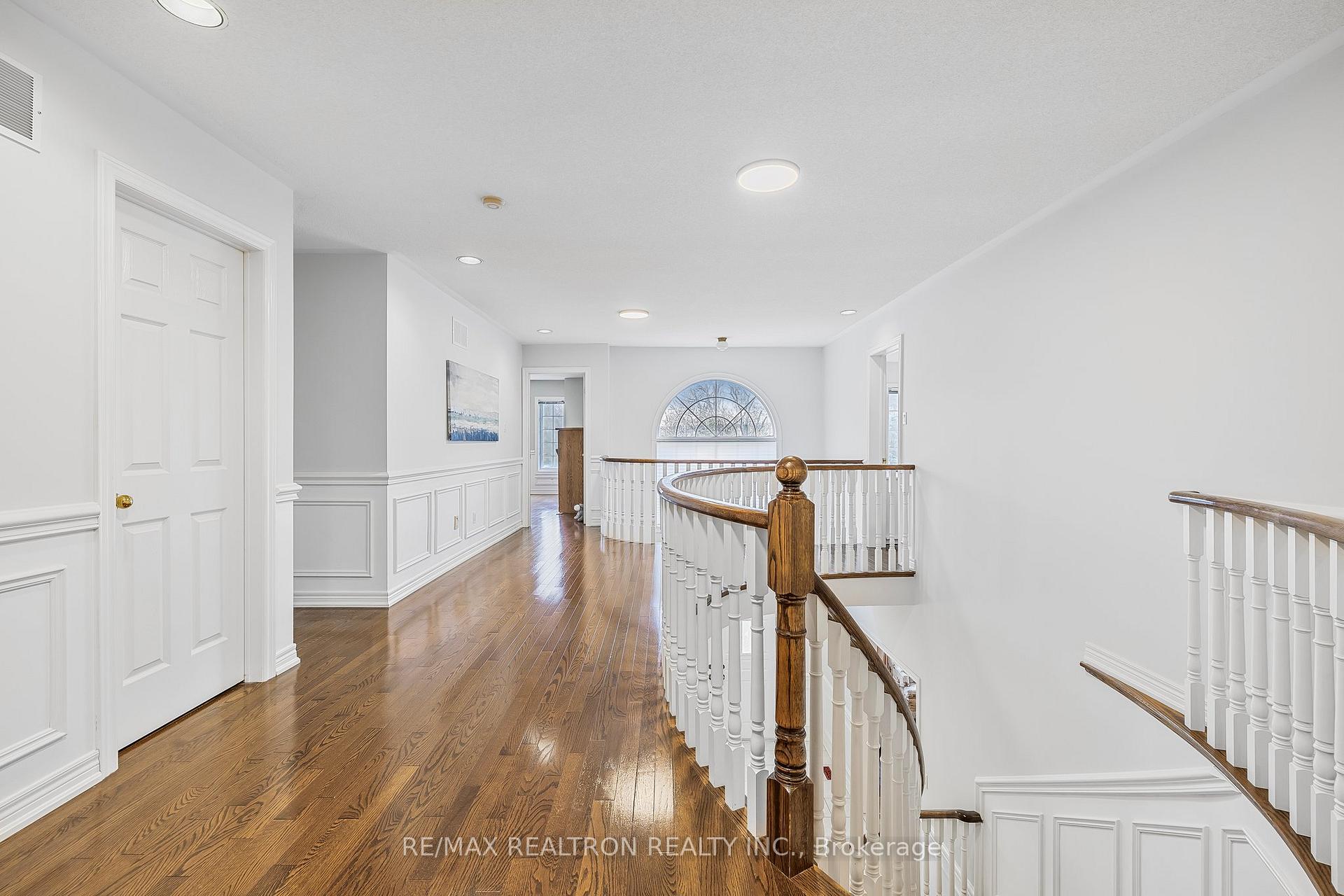 Photo 22 of 83 Emerald Garden Court, Markham, Cachet — HOMEH