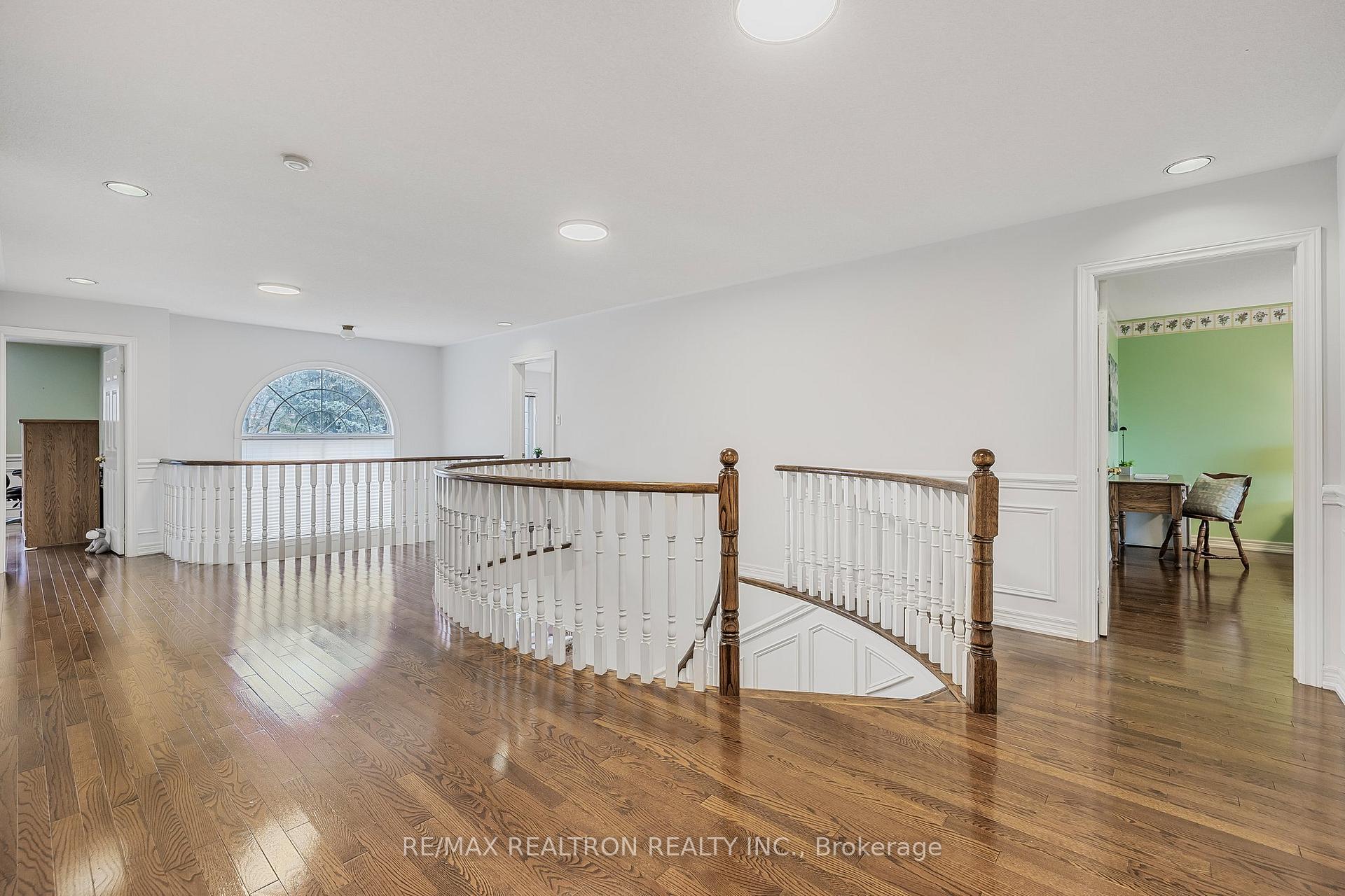 Photo 23 of 83 Emerald Garden Court, Markham, Cachet — HOMEH
