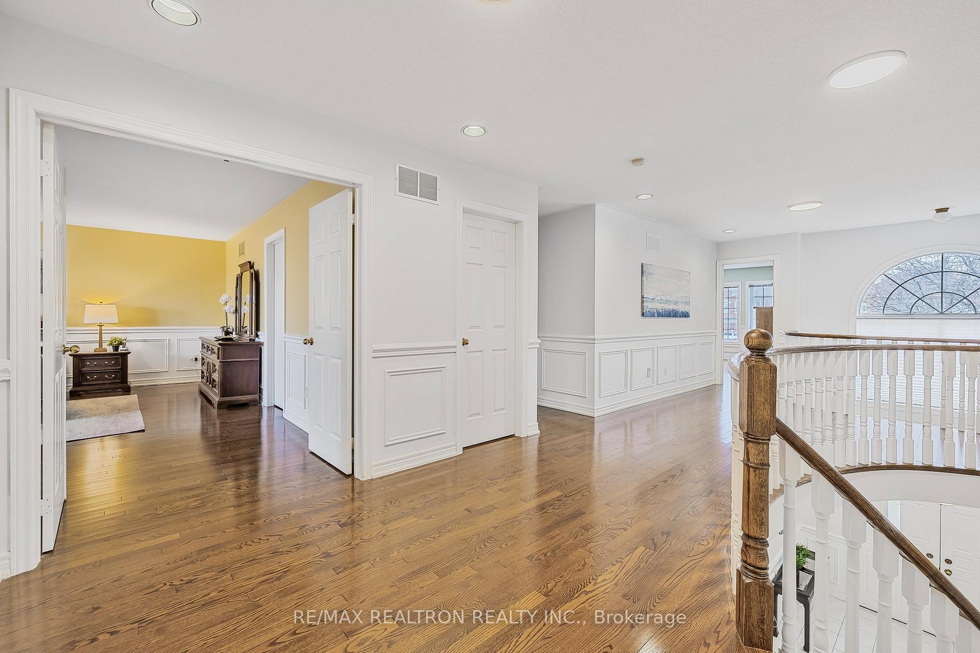 Photo 24 of 83 Emerald Garden Court, Markham, Cachet — HOMEH