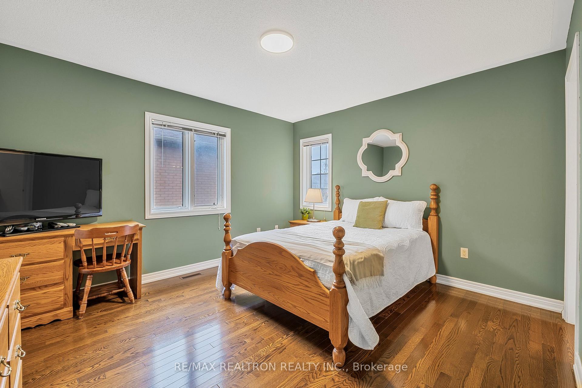 Photo 30 of 83 Emerald Garden Court, Markham, Cachet — HOMEH
