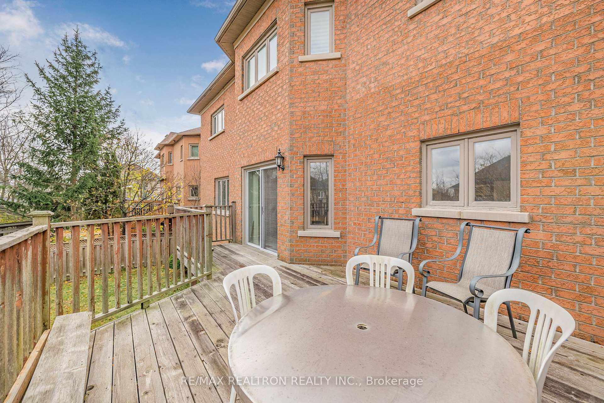 Photo 38 of 83 Emerald Garden Court, Markham, Cachet — HOMEH