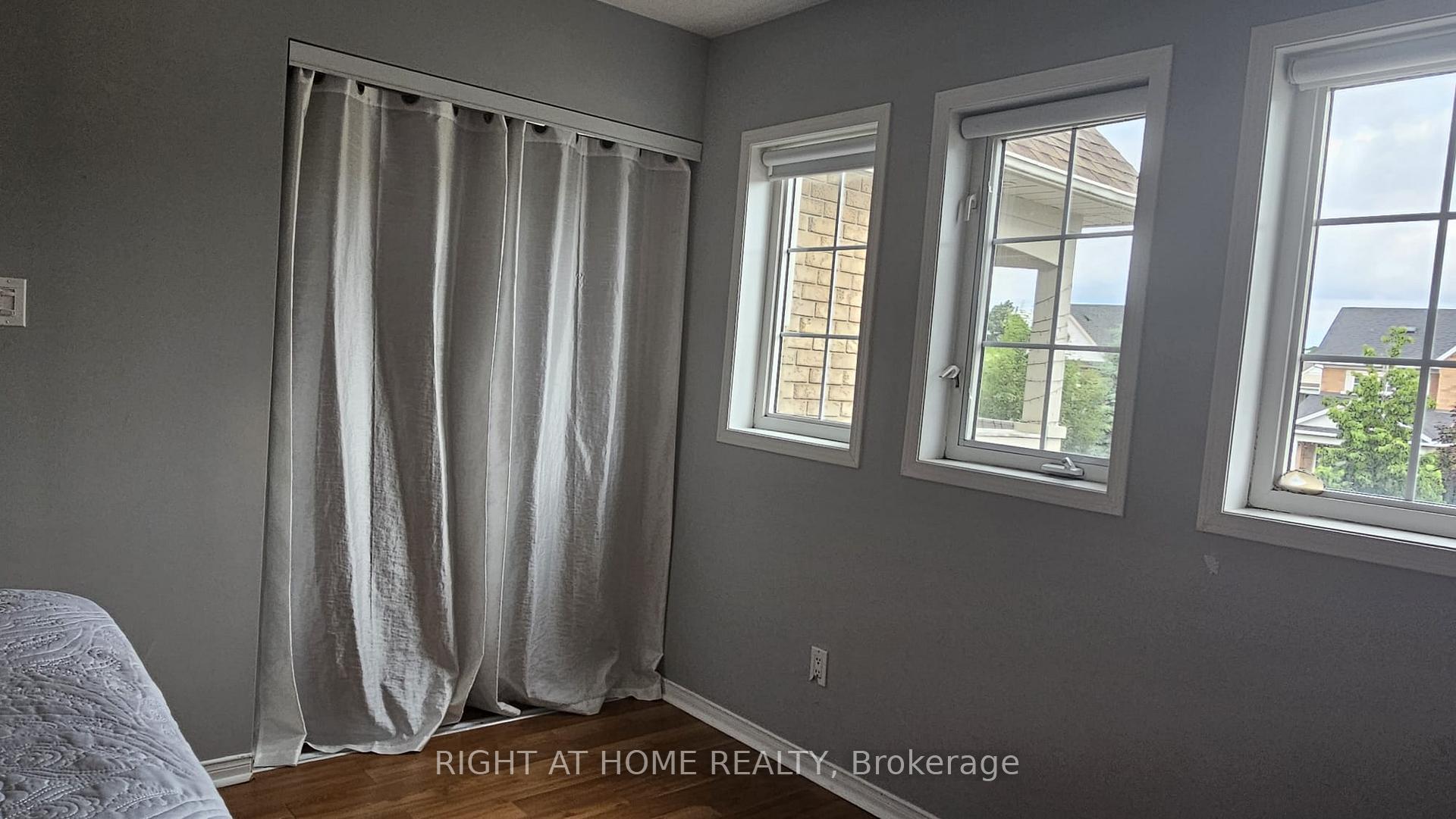 Photo 15 of 15 Mccartney Avenue, Whitby, Williamsburg — HOMEH