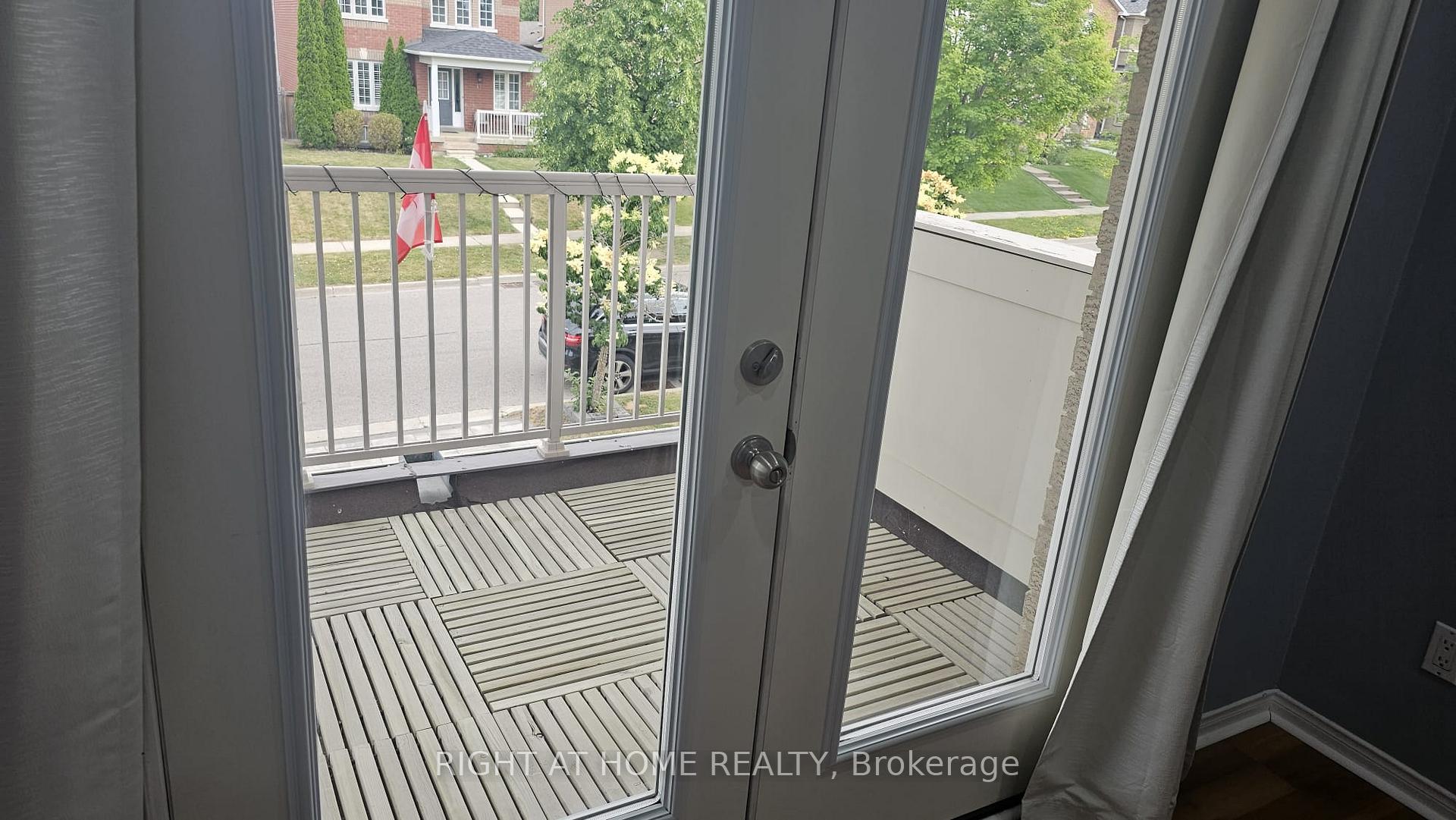 Photo 19 of 15 Mccartney Avenue, Whitby, Williamsburg — HOMEH