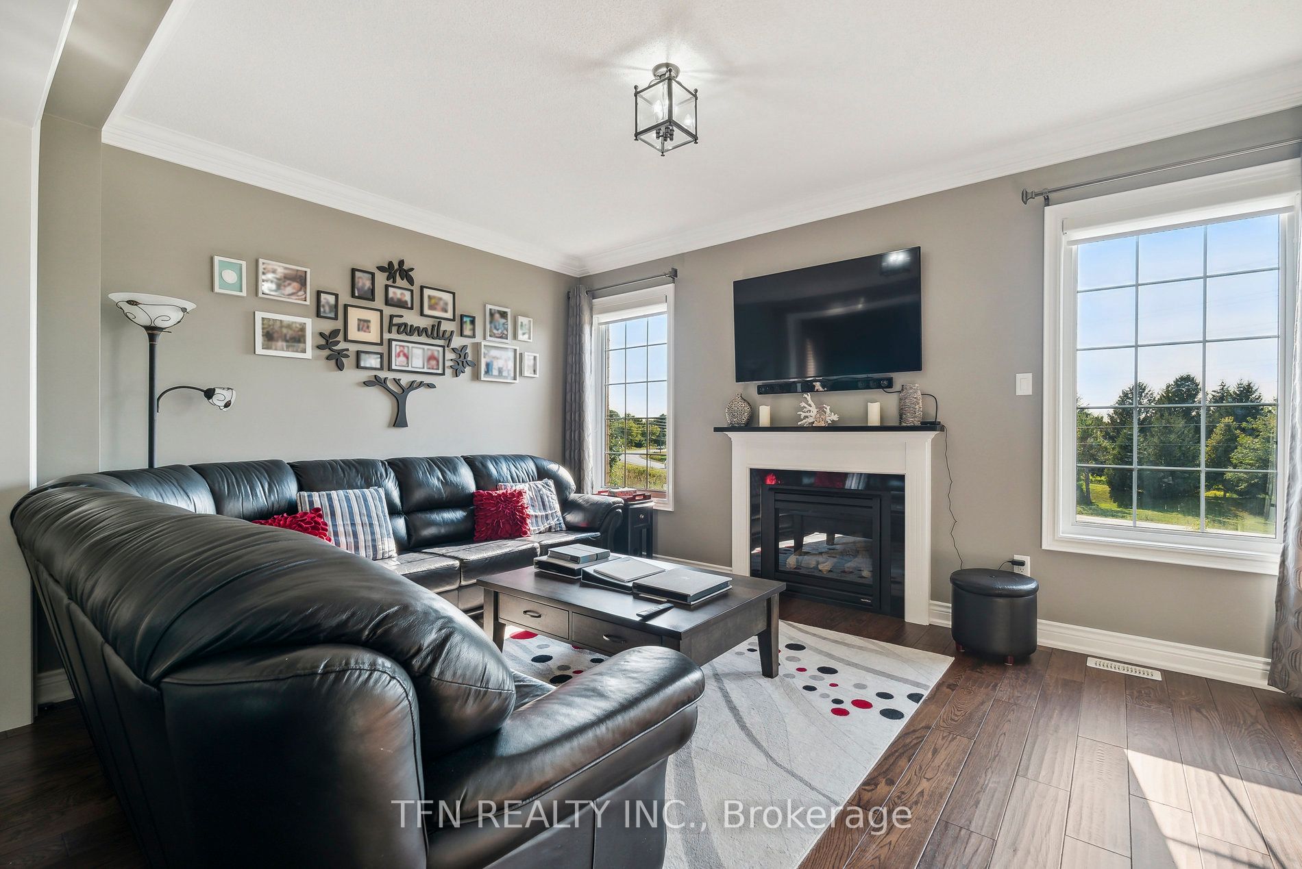 Photo 55 of 72 Cauthers Crescent, New Tecumseth, Rural New Tecumseth — HOMEH