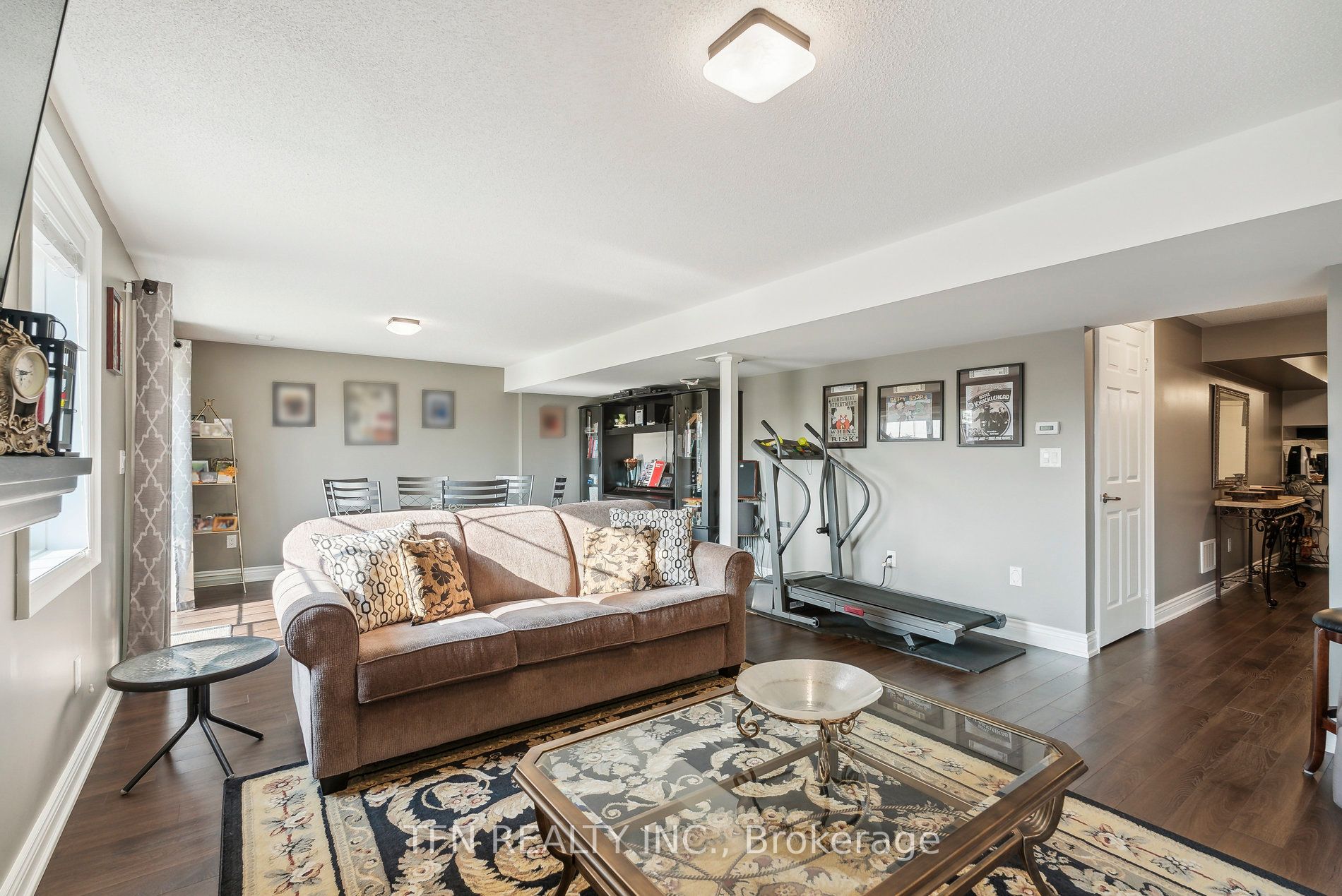 Photo 75 of 72 Cauthers Crescent, New Tecumseth, Rural New Tecumseth — HOMEH