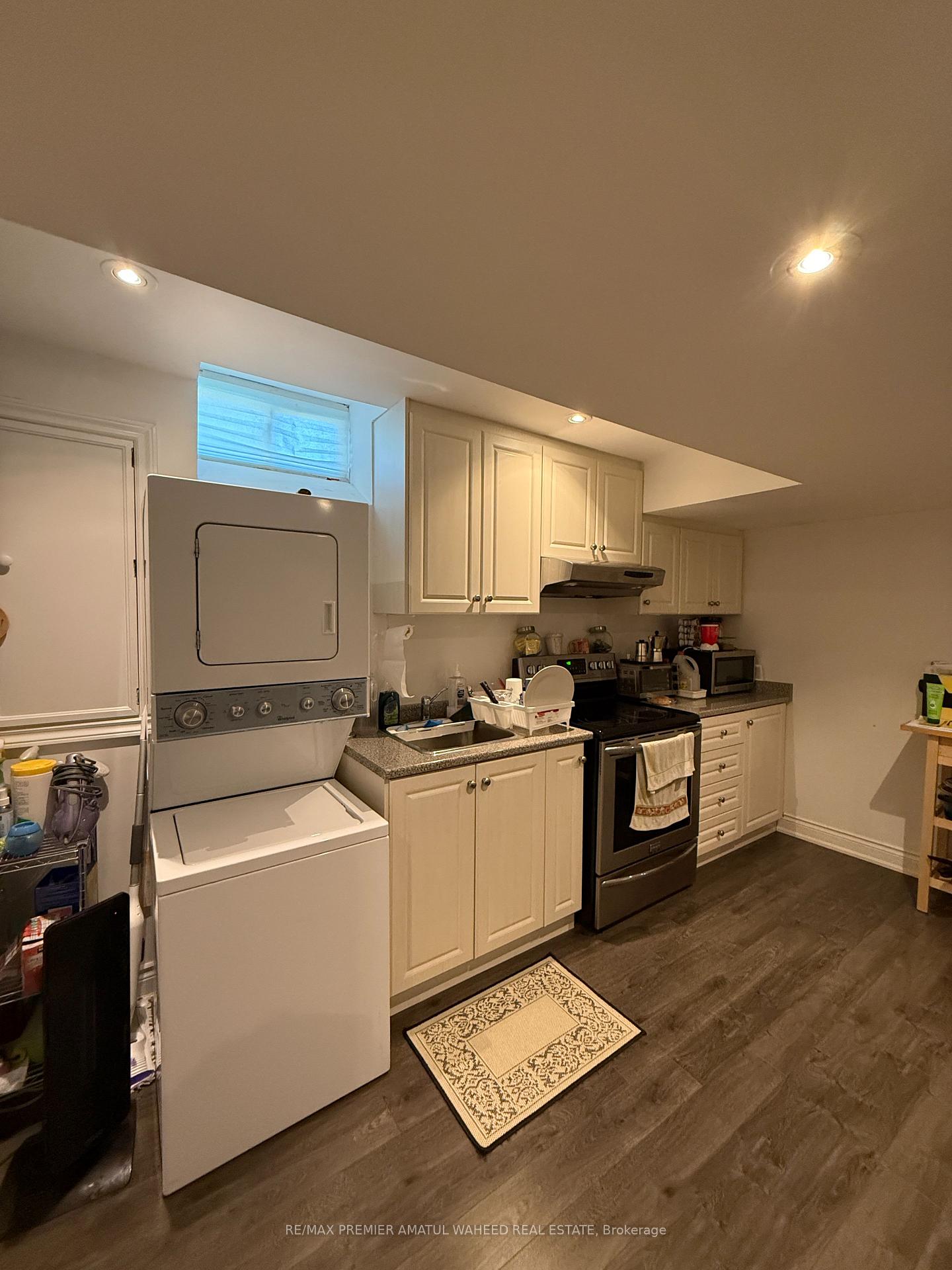 Photo 7 of 103 Valle Avenue, Vaughan, Vellore Village — HOMEH