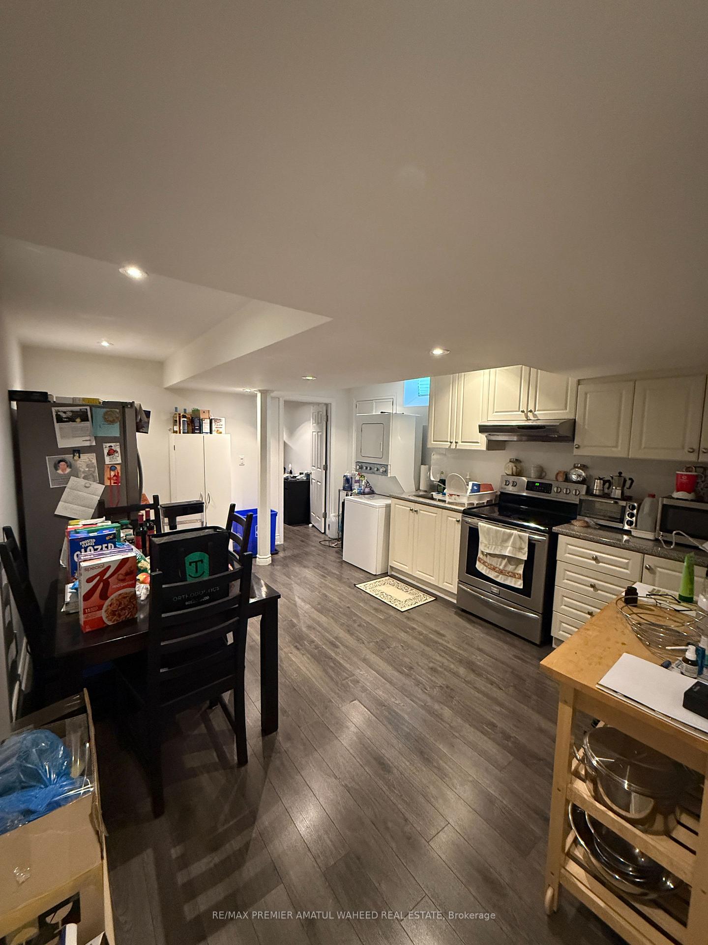 Photo 8 of 103 Valle Avenue, Vaughan, Vellore Village — HOMEH