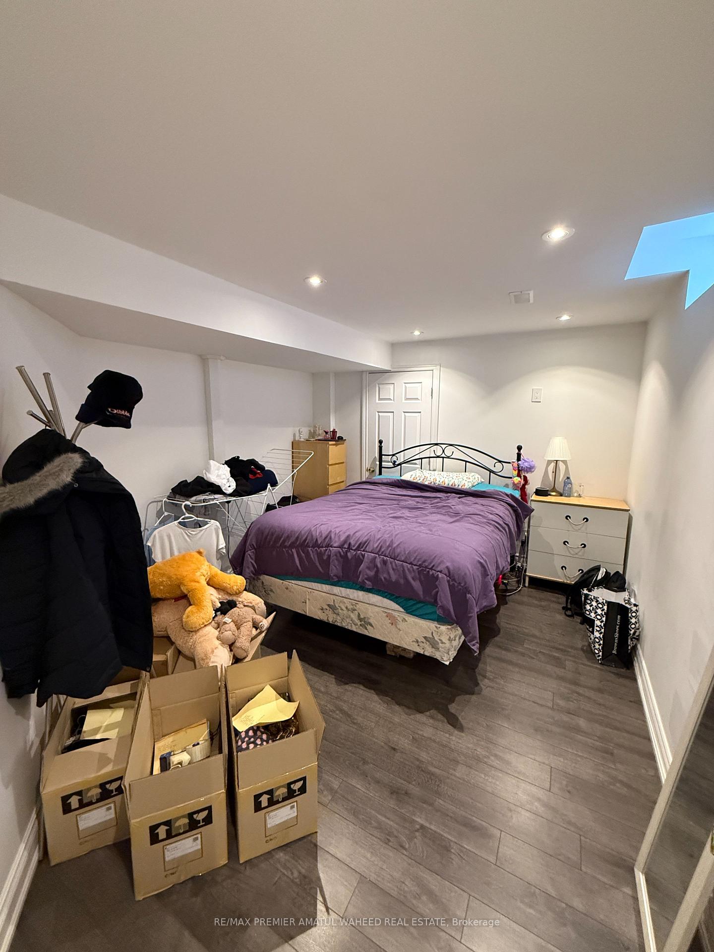 Photo 9 of 103 Valle Avenue, Vaughan, Vellore Village — HOMEH