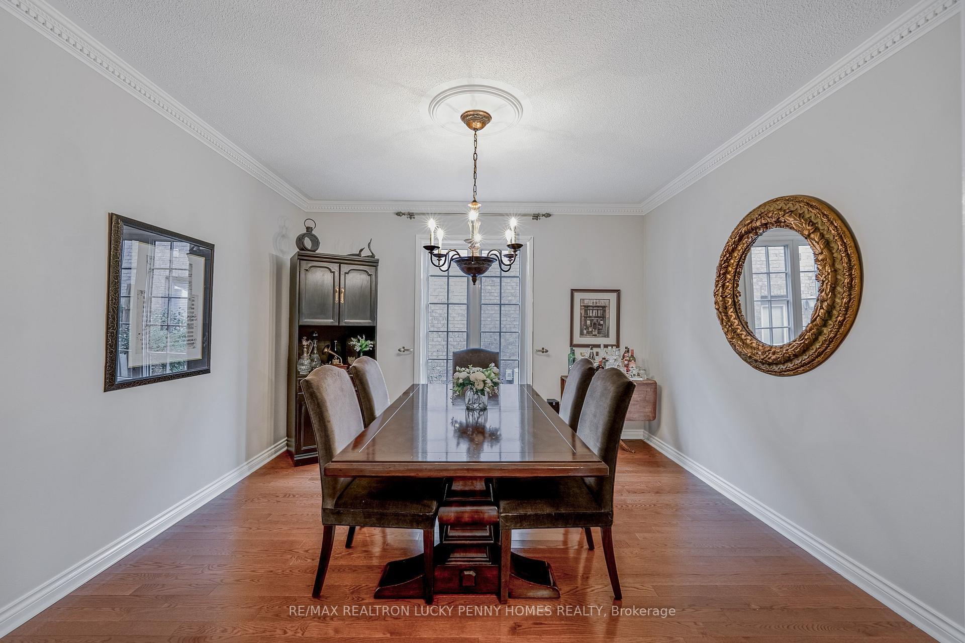 Photo 15 of 74 Braeside Square, Markham, Unionville — HOMEH