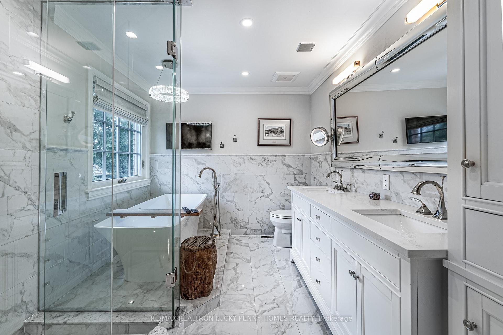 Photo 24 of 74 Braeside Square, Markham, Unionville — HOMEH