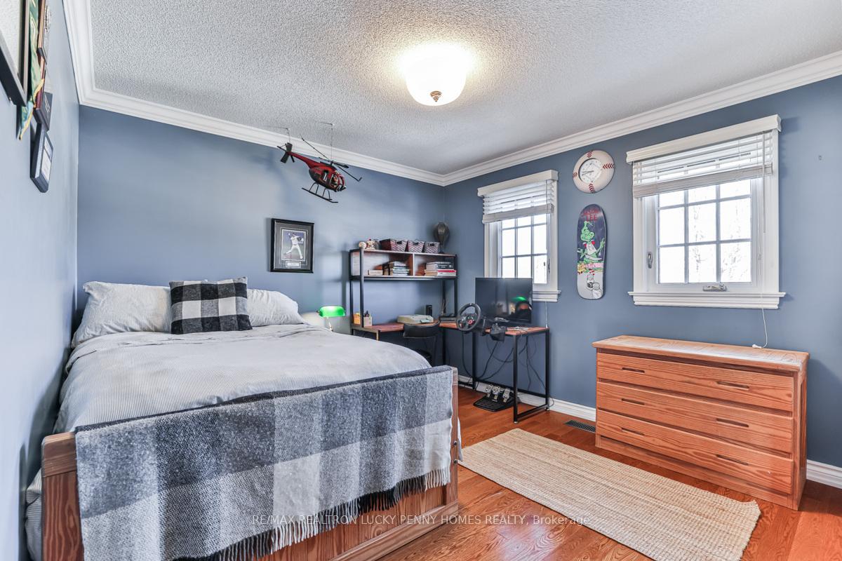Photo 27 of 74 Braeside Square, Markham, Unionville — HOMEH