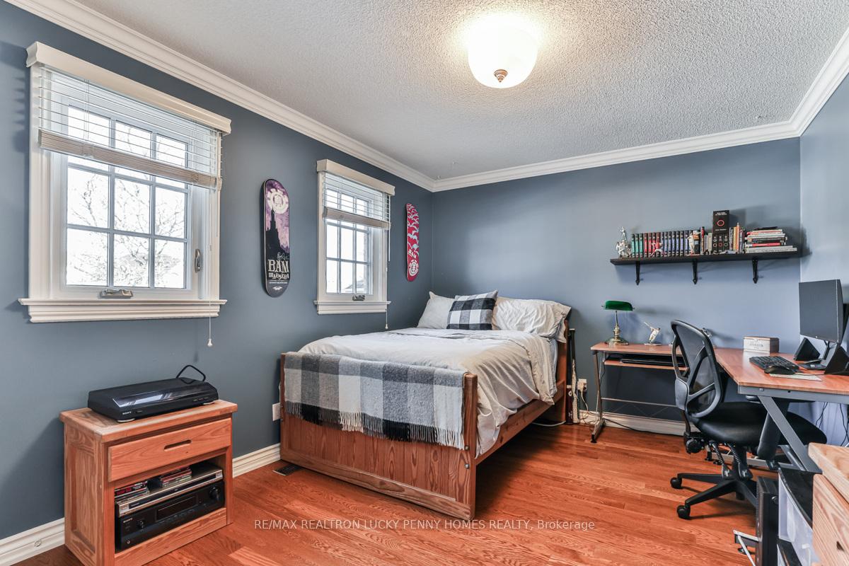 Photo 28 of 74 Braeside Square, Markham, Unionville — HOMEH