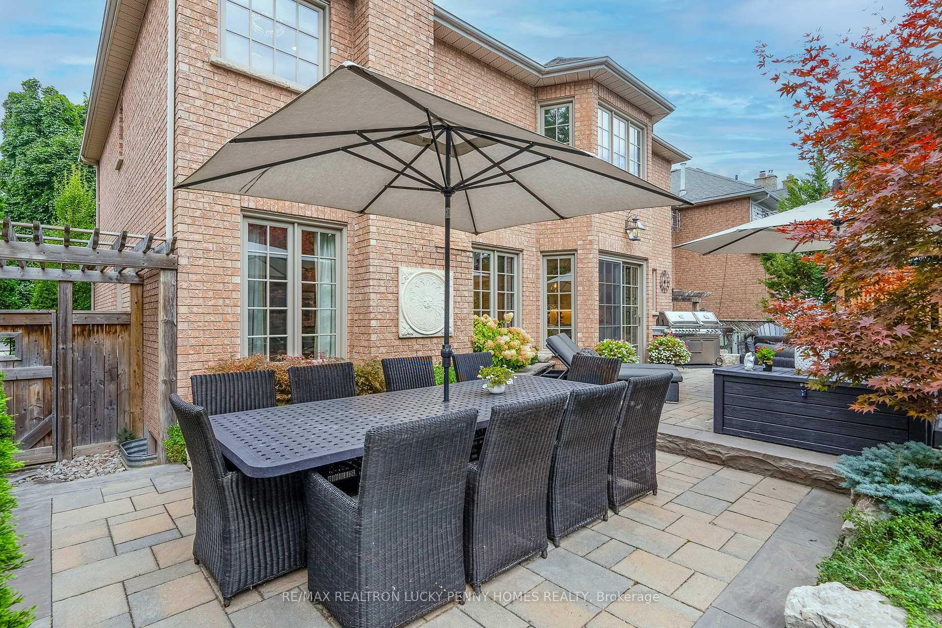 Photo 34 of 74 Braeside Square, Markham, Unionville — HOMEH