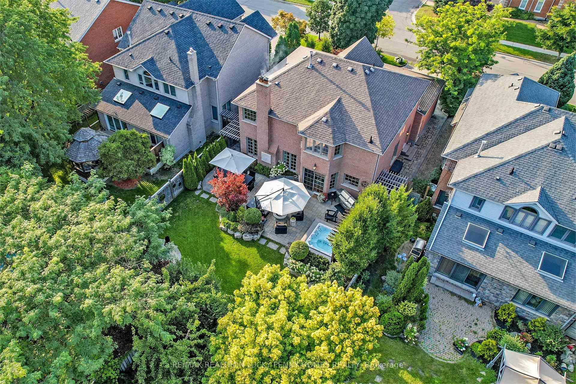 Photo 40 of 74 Braeside Square, Markham, Unionville — HOMEH
