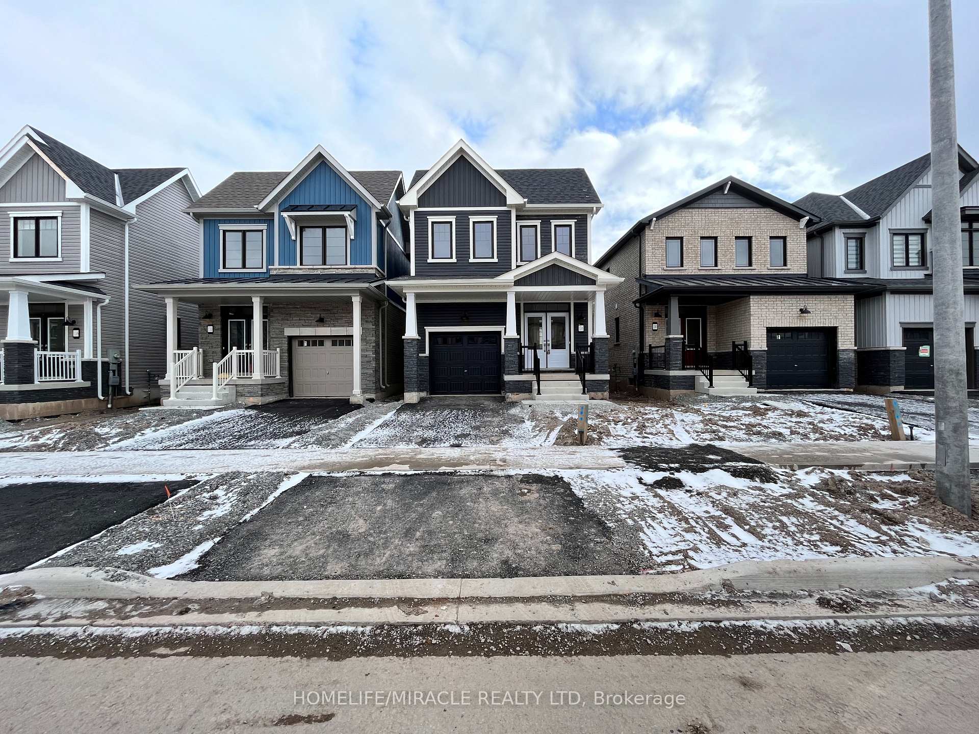 Photo 1 of 106 Keelson Street, Welland, Dain City — HOMEH