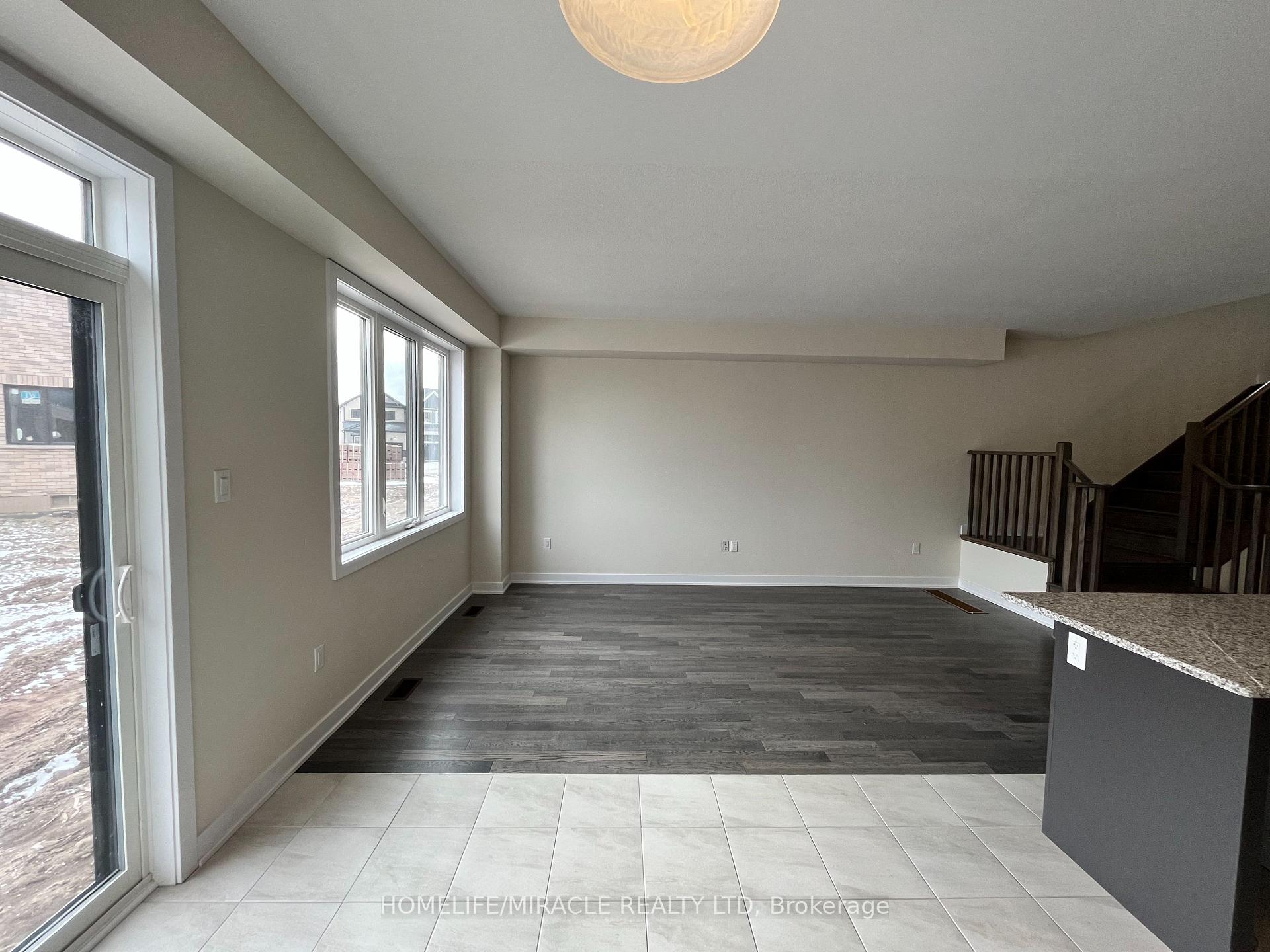 Photo 8 of 106 Keelson Street, Welland, Dain City — HOMEH