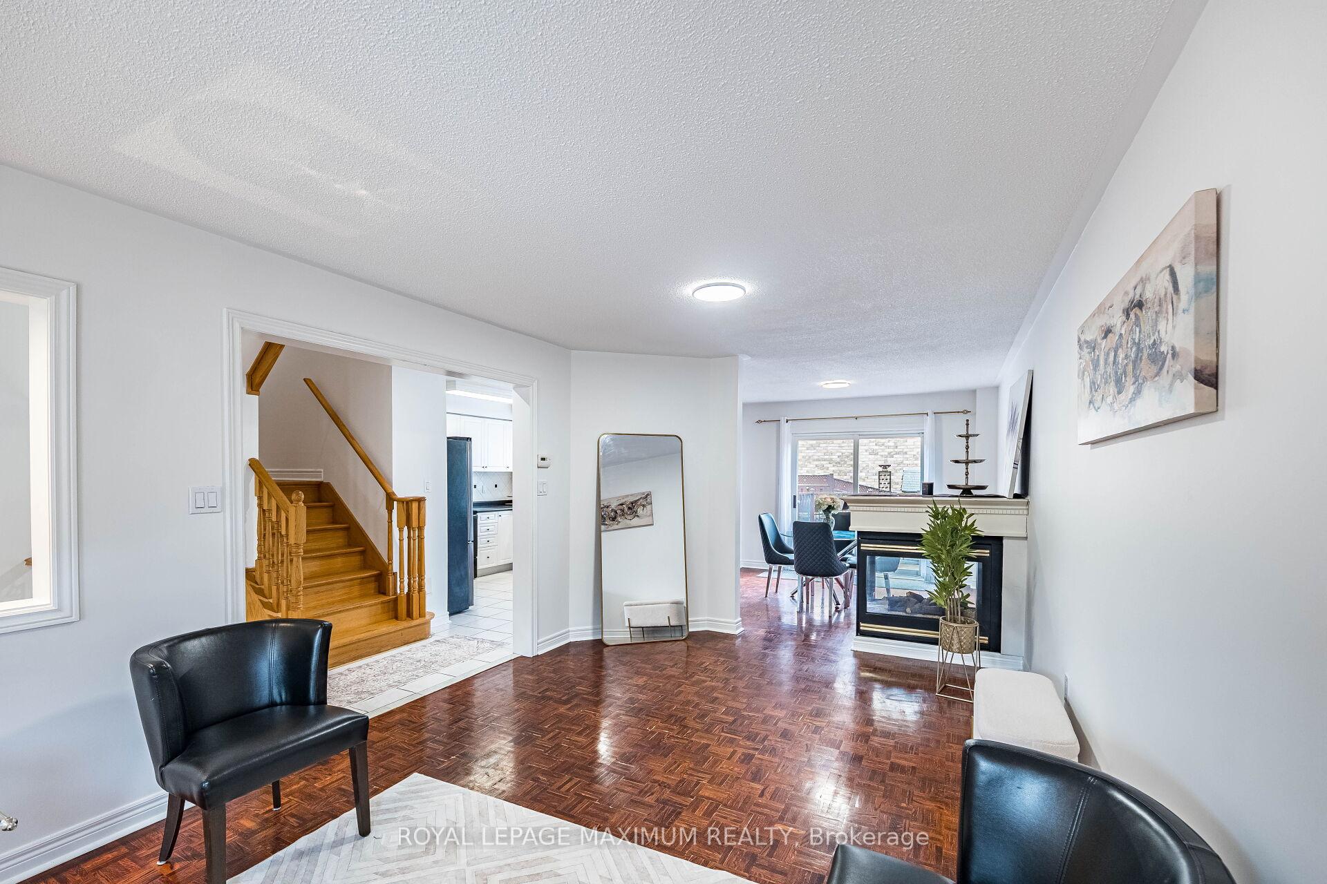 Photo 13 of 141 Panorama Crescent, Vaughan, Elder Mills — HOMEH