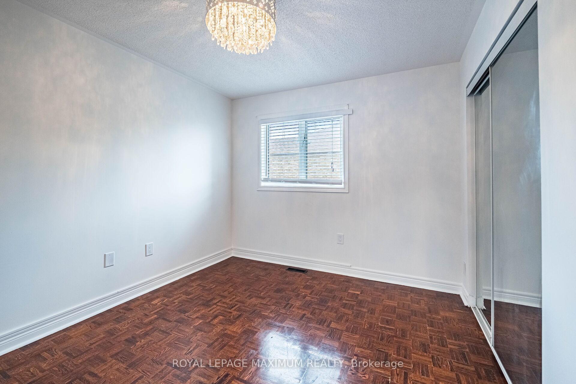 Photo 30 of 141 Panorama Crescent, Vaughan, Elder Mills — HOMEH