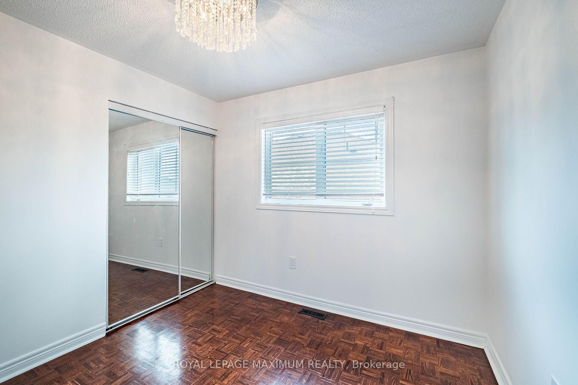 Photo 33 of 141 Panorama Crescent, Vaughan, Elder Mills — HOMEH