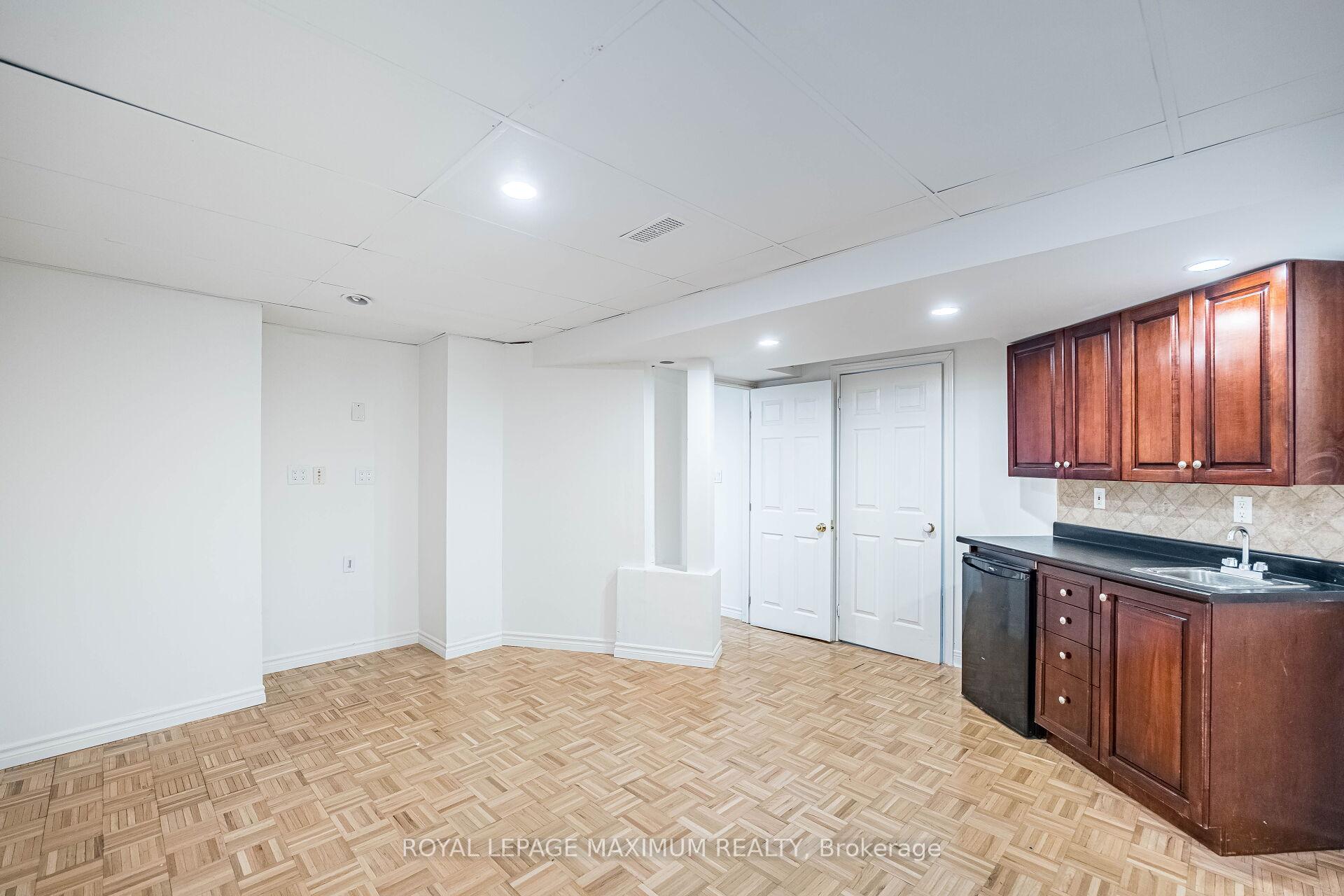 Photo 41 of 141 Panorama Crescent, Vaughan, Elder Mills — HOMEH